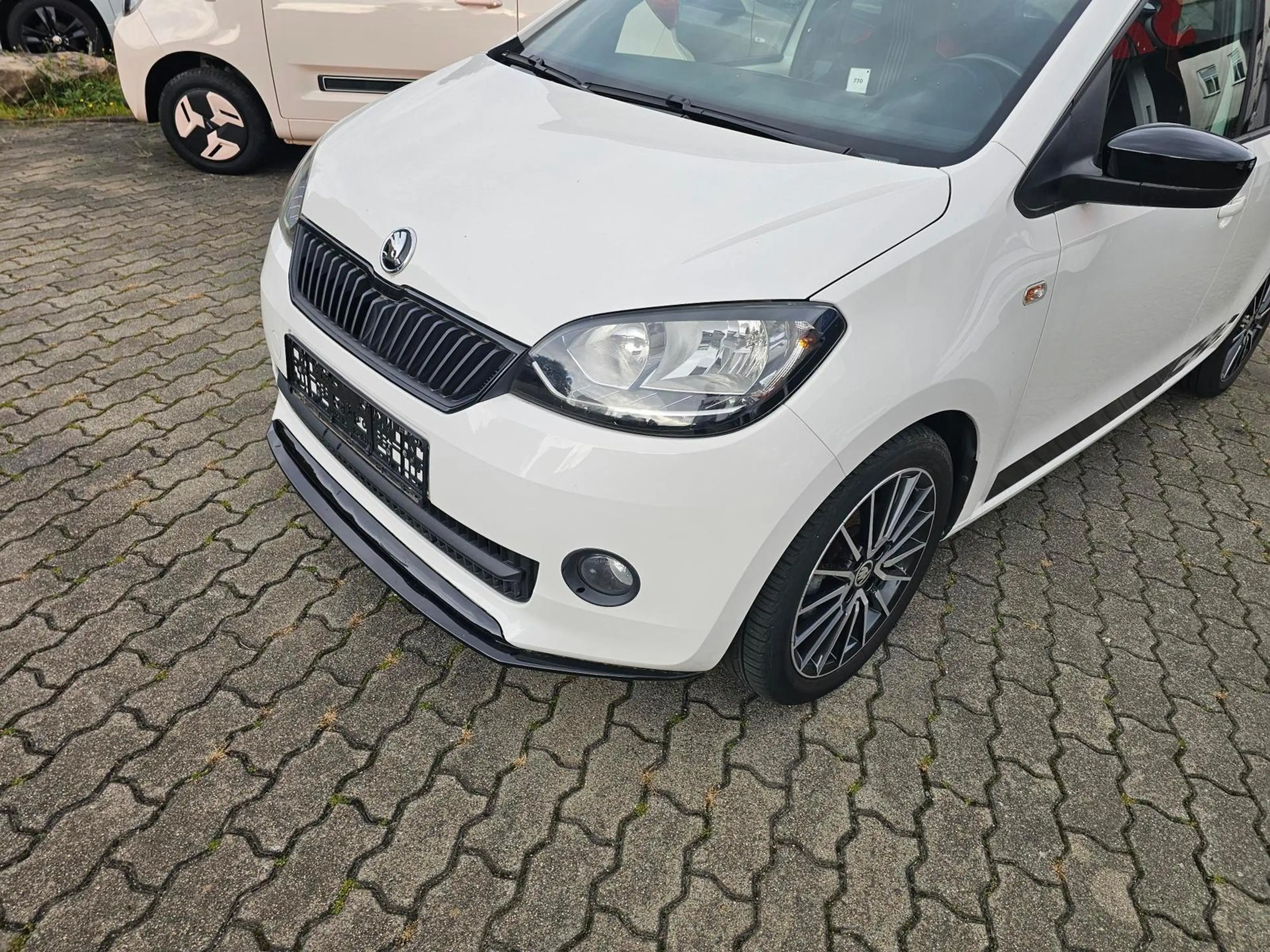 Skoda Citigo 1.0 MPI MONTE CARLO+5-TÜR+CLIMATRONIC+PDC — photo 6