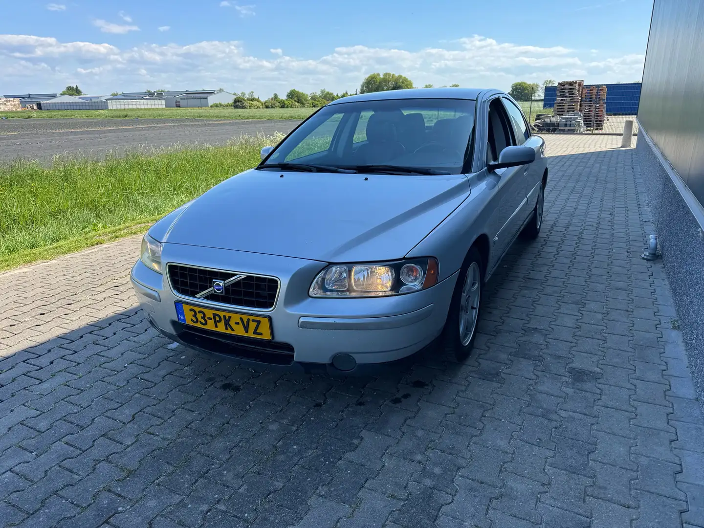 Volvo S60 2,5t met NAP rapport Gris - 2