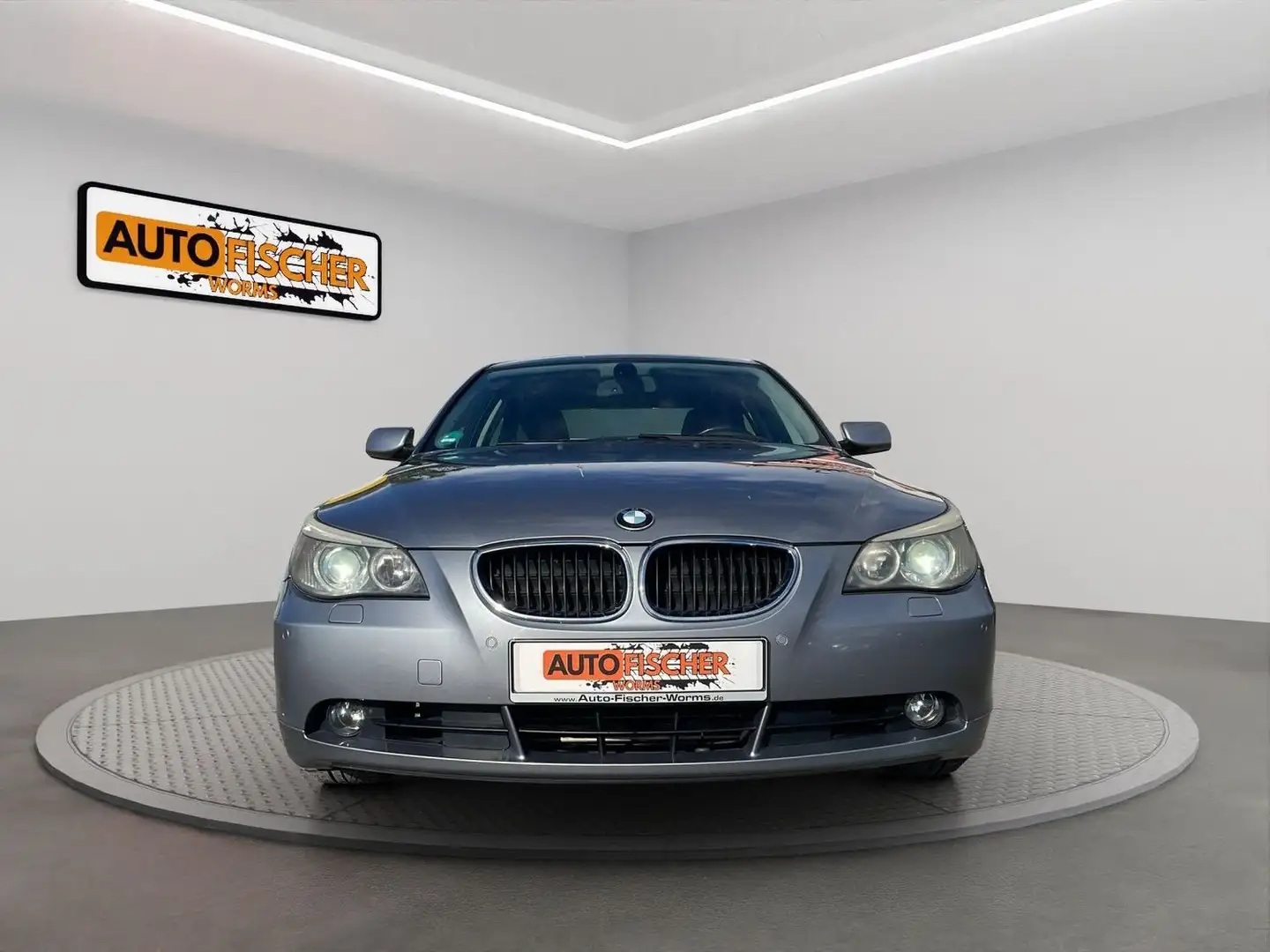 BMW 525 i HUD Navi PDC AHK Grigio - 2