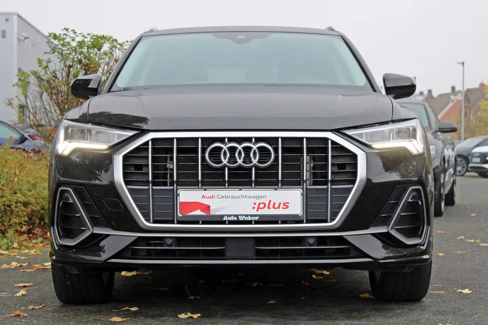 Audi Q3 45TFSIe S-tronic S LINE SONOS MATRIX PRIVACY Schwarz - 2