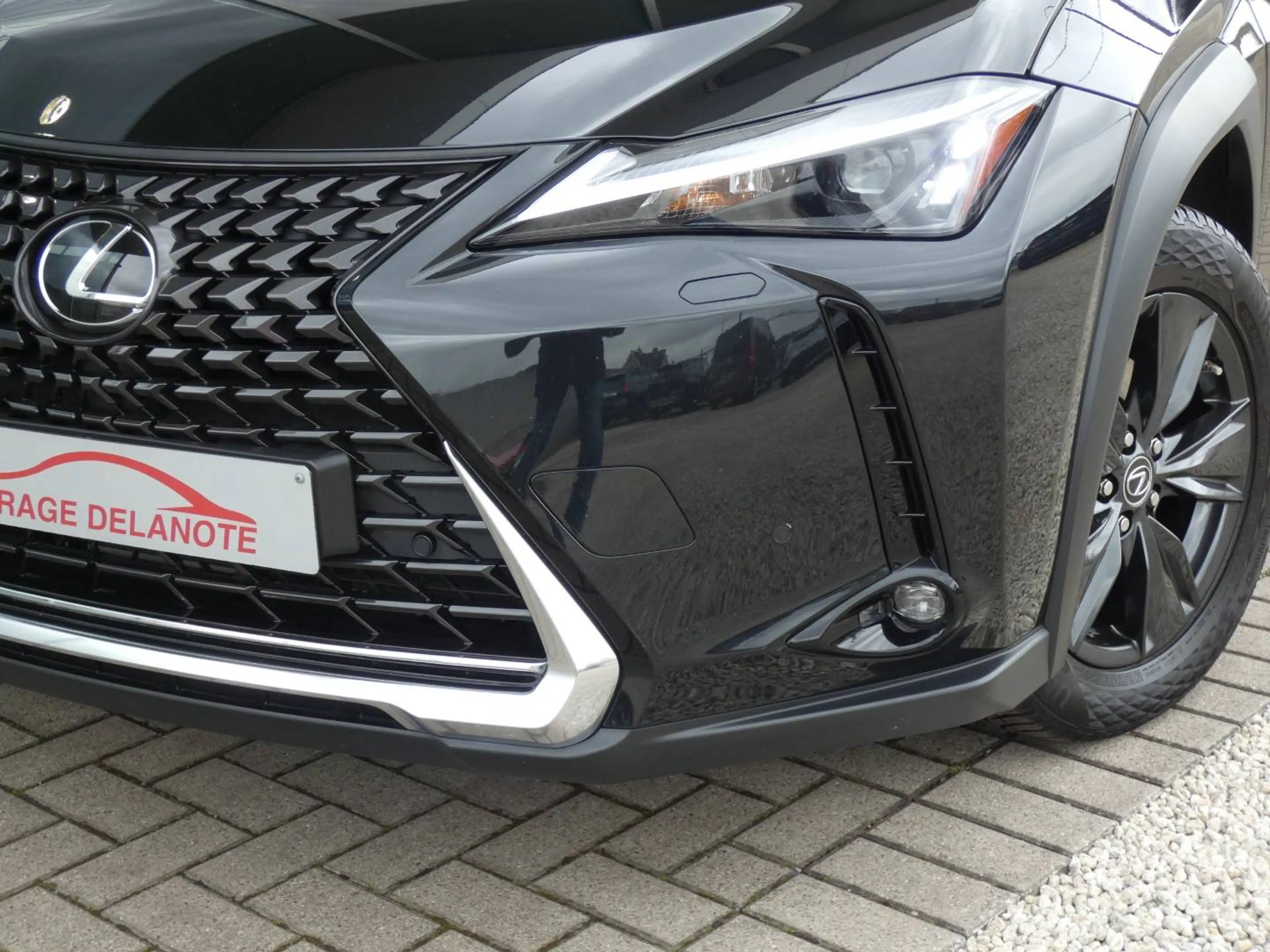 Lexus UX 250h Hybrid +TREKHAAK +LEDER +Zetelverwarming +Dodehoek +Groot scherm — photo 3