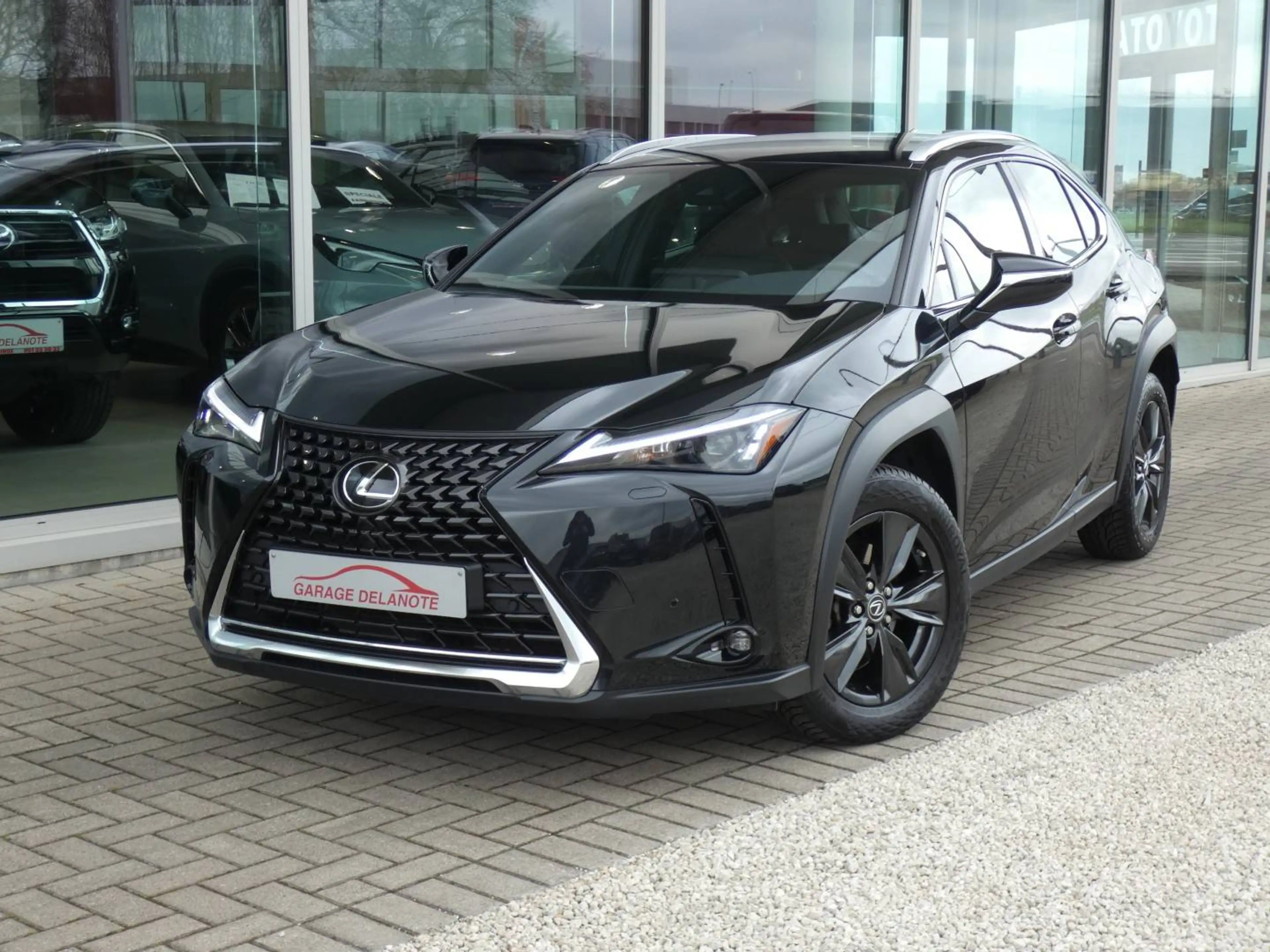 Lexus UX 250h Hybrid +TREKHAAK +LEDER +Zetelverwarming +Dodehoek +Groot scherm — photo 2