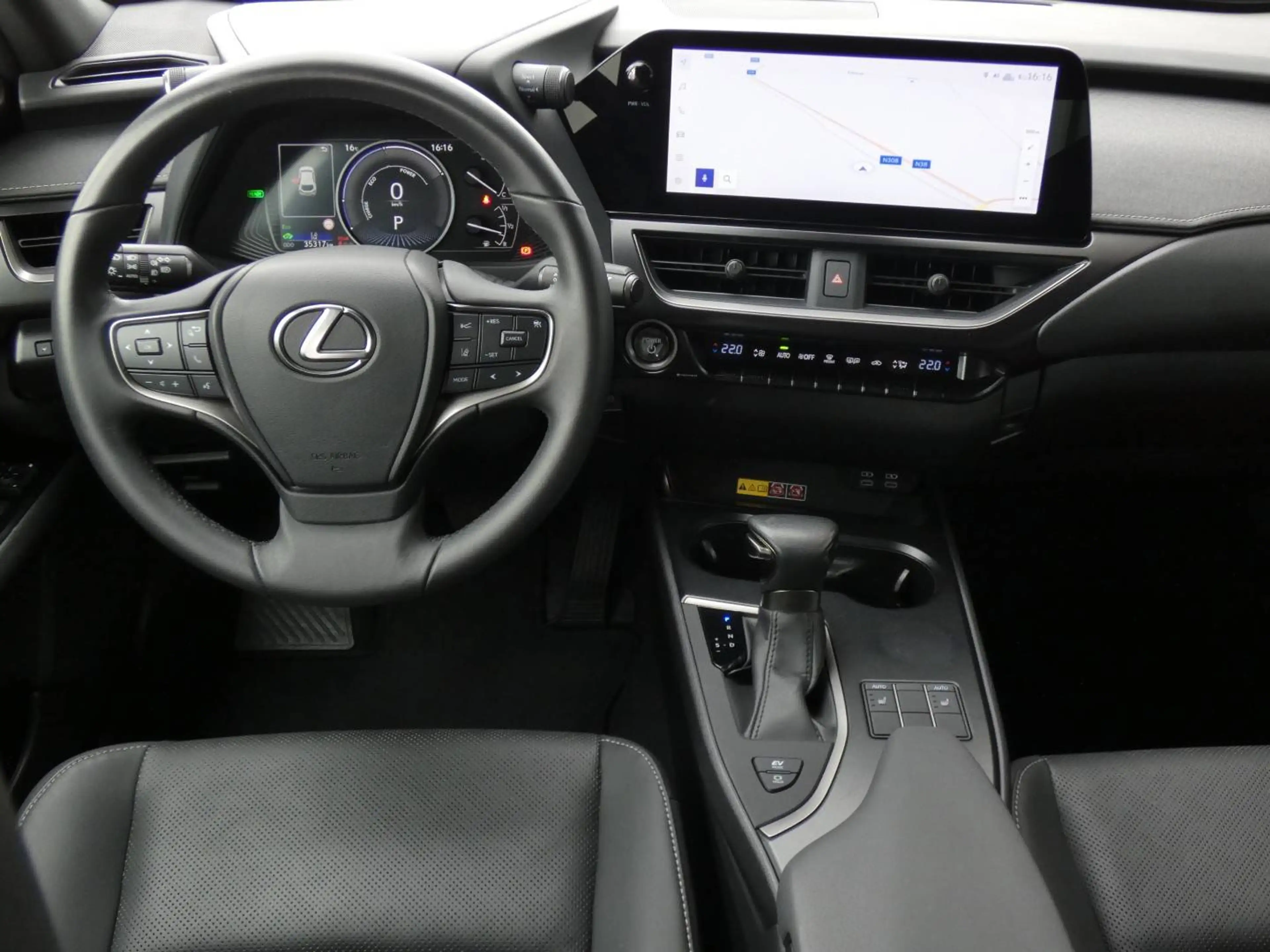 Lexus UX 250h Hybrid +TREKHAAK +LEDER +Zetelverwarming +Dodehoek +Groot scherm — photo 9