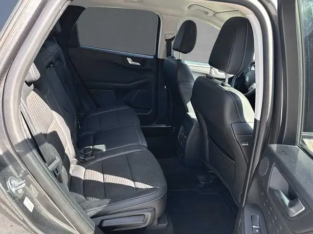 Ford Kuga view 5