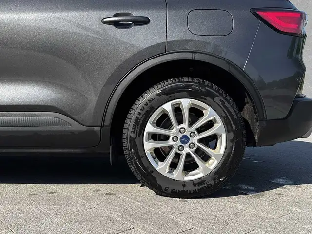 Ford Kuga view 9