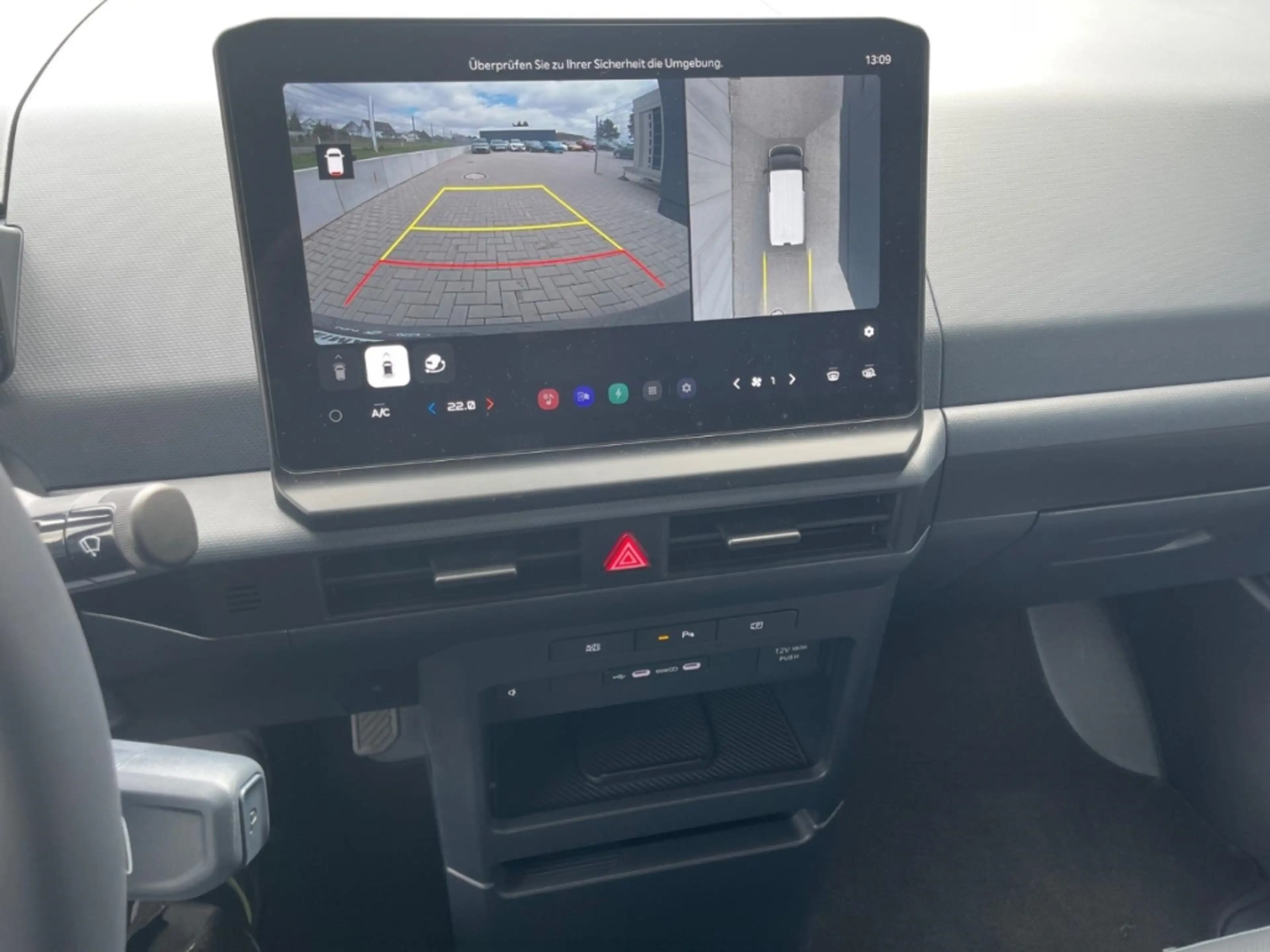 Kia PV5 Cargo 71.2 L2H1 Elite GEWERBE AW P1 Wärmepumpe Navi LED — photo 13