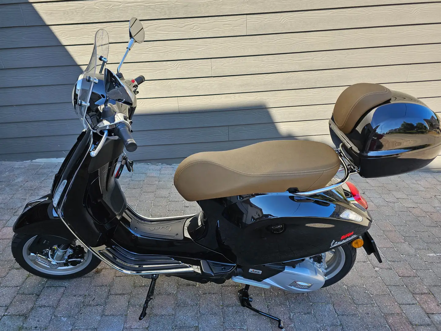 Vespa 125 PRIMAVERA NERO CONVINTO E5 Czarny - 1