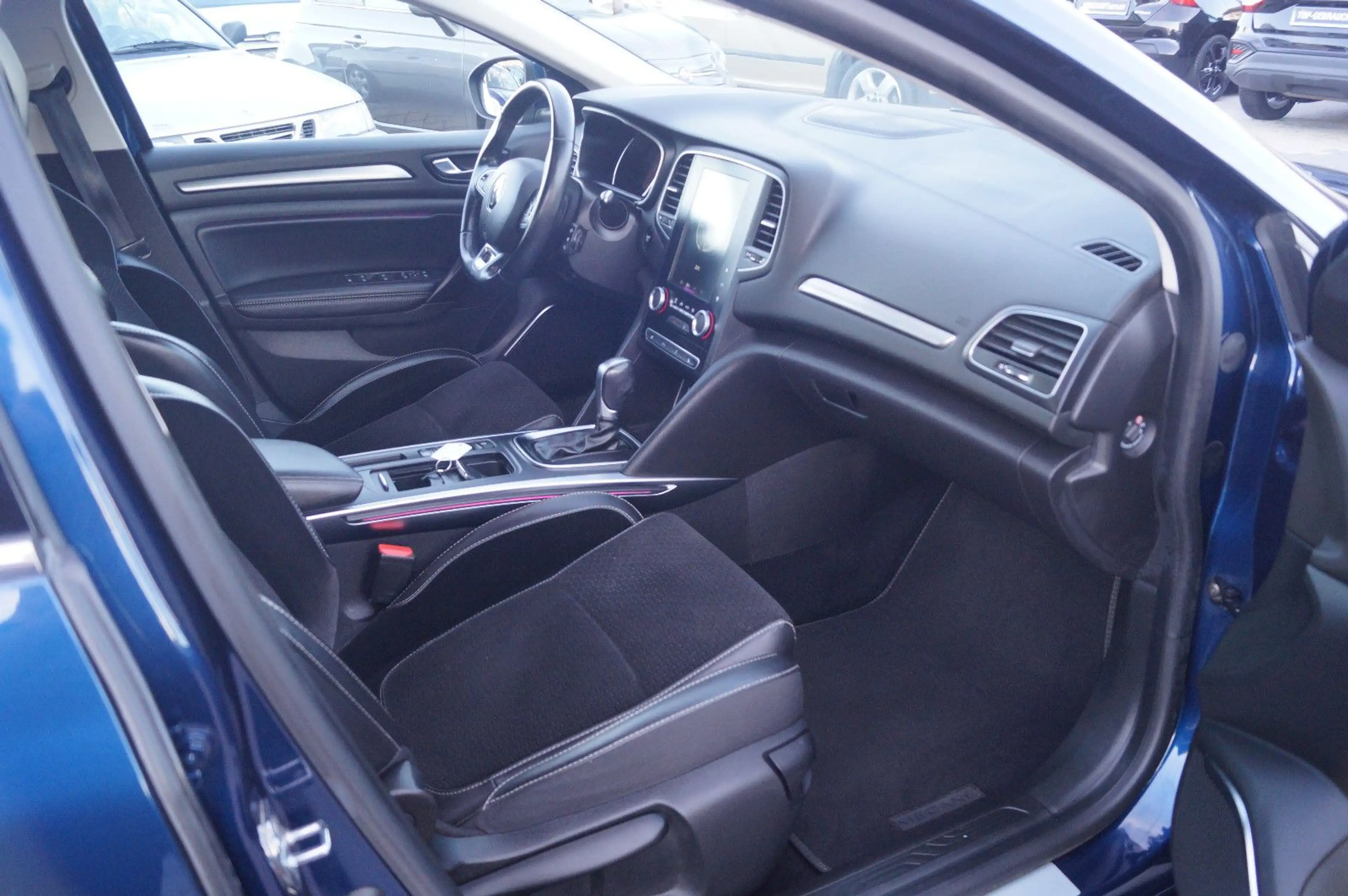 Renault Megane IV Grandtour Intens AUTOMATIK PDC Nav SHZ — photo 10