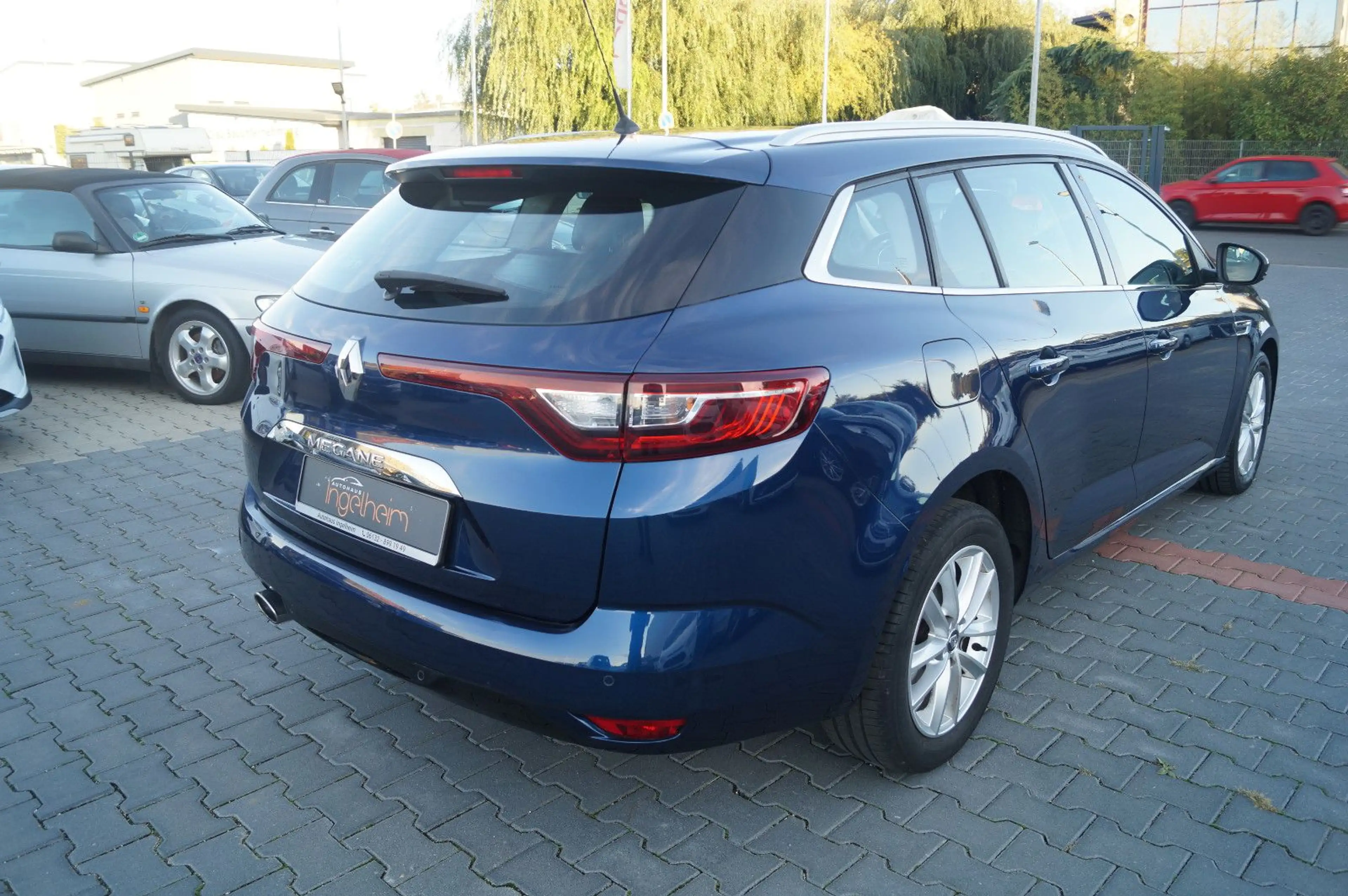Renault Megane IV Grandtour Intens AUTOMATIK PDC Nav SHZ — photo 8