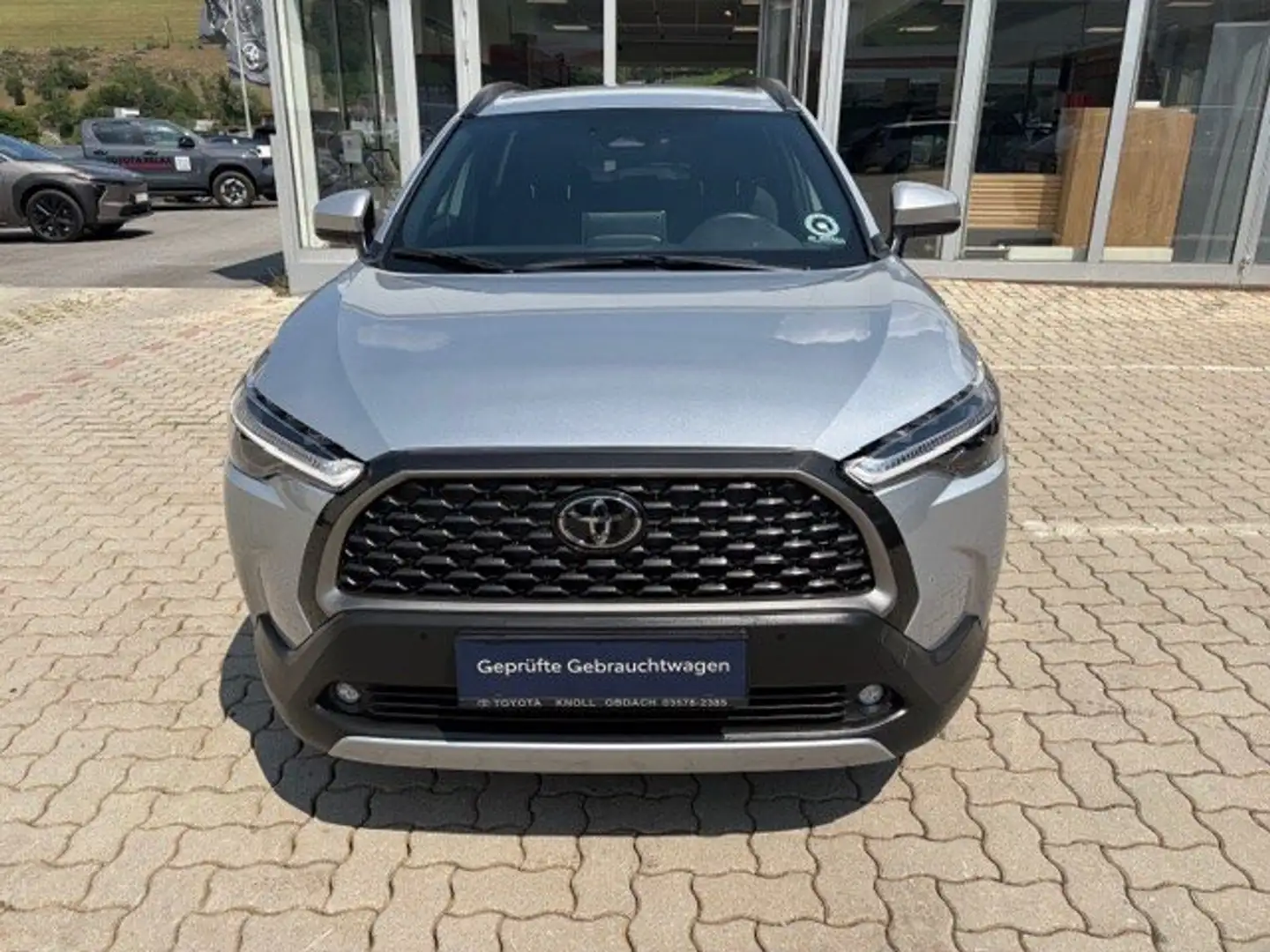 Toyota Corolla Cross AWD Active Drive Silber - 2