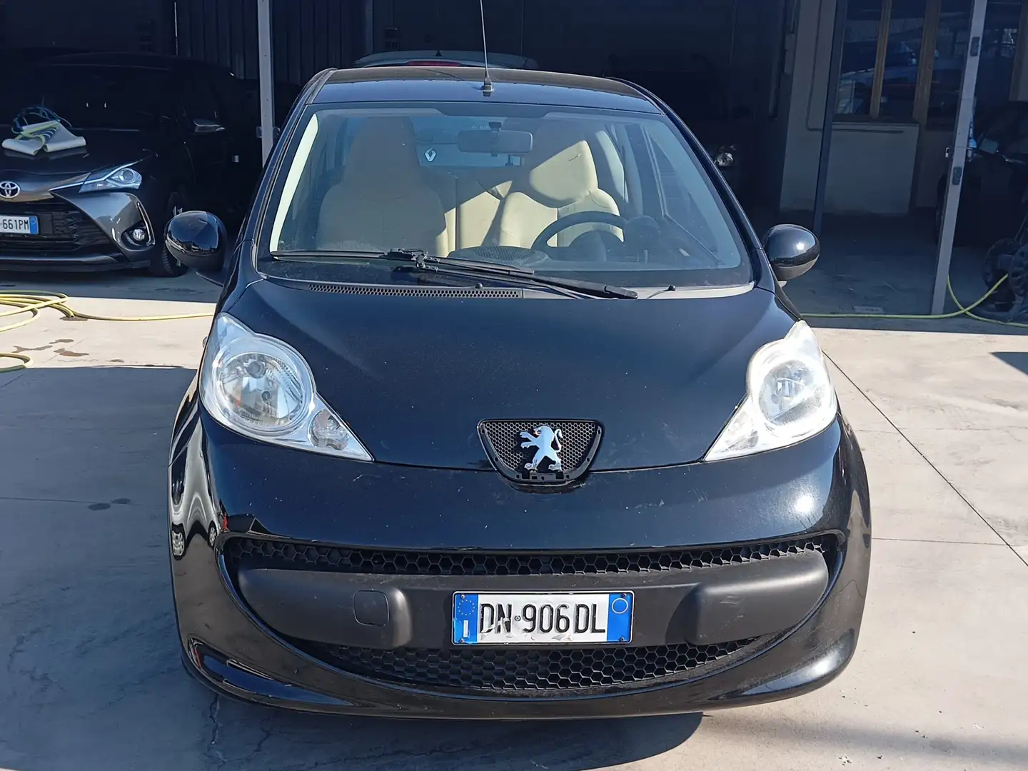 Peugeot 107 107 2005 3p 1.0 12v Sweet Years c/navi Nero - 2