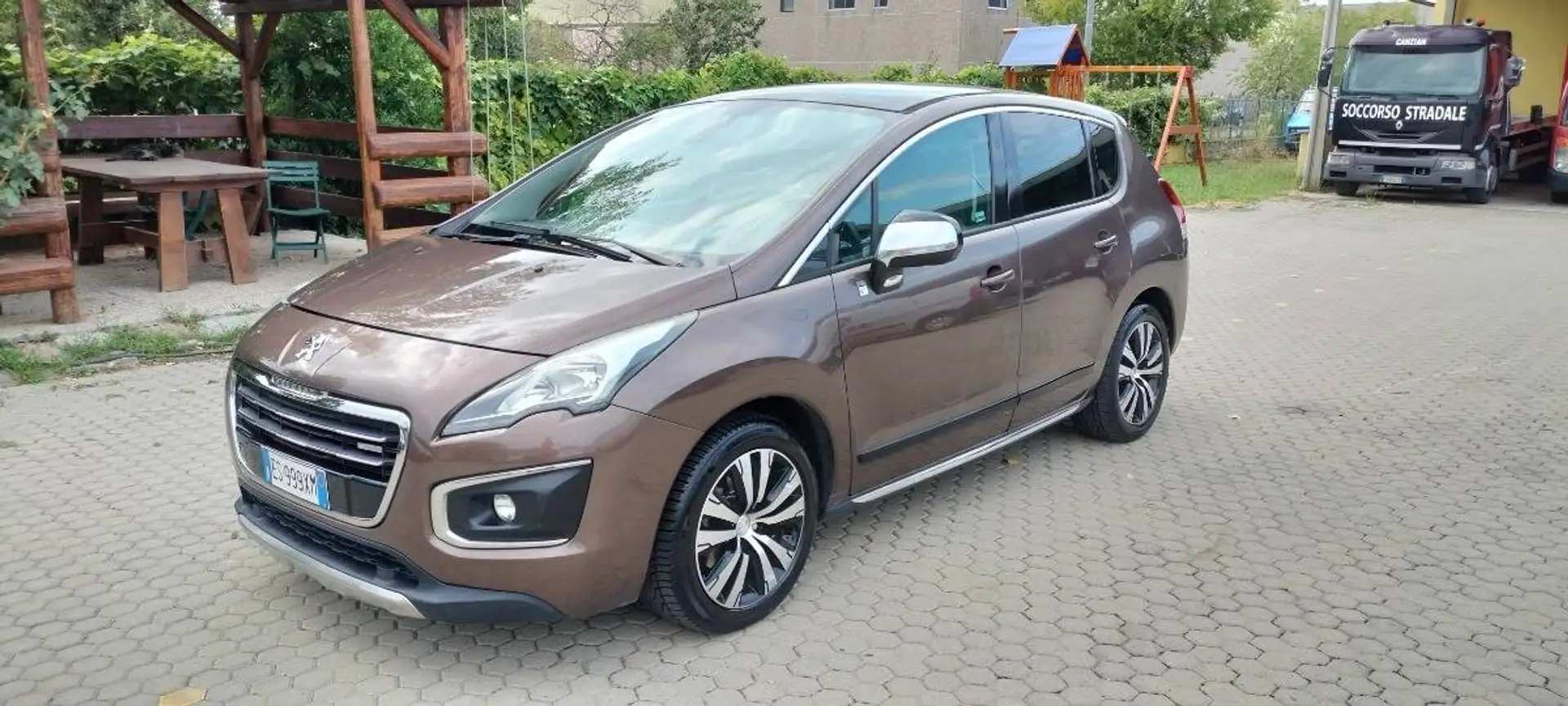 Peugeot 3008 2.0 hdi Hybrid4 Bronze - 1