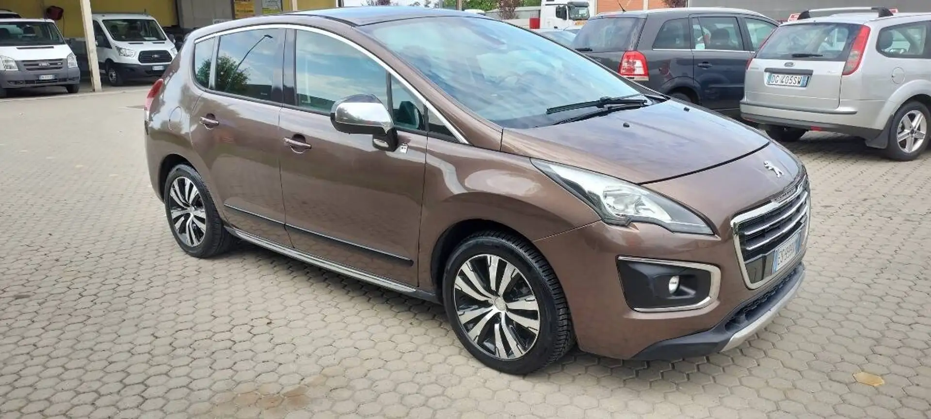 Peugeot 3008 2.0 hdi Hybrid4 Bronze - 2