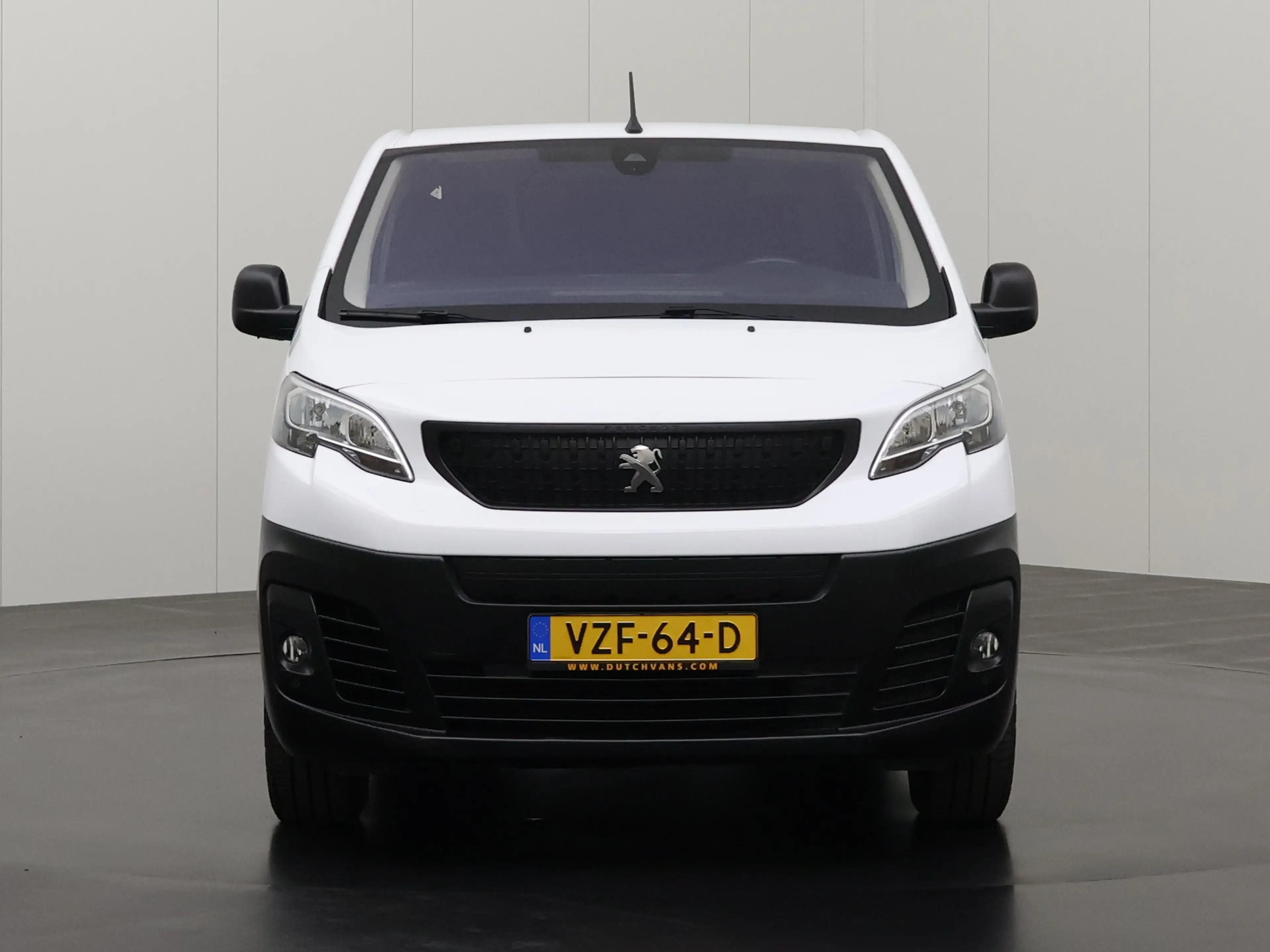 Peugeot e-Expert Extralang 75 kWh | Elektrisch | Multimedia | Airco — photo 10
