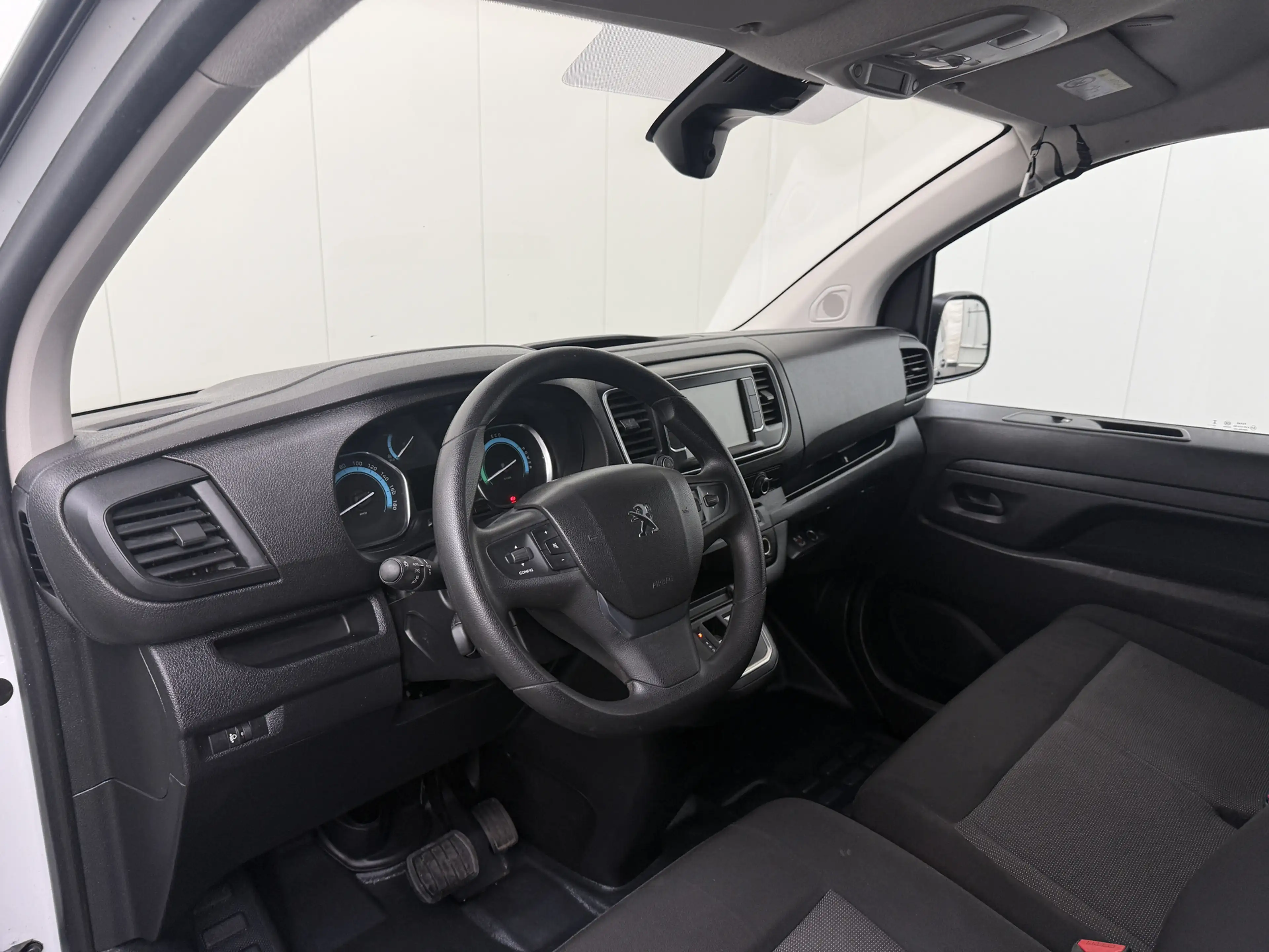 Peugeot e-Expert Extralang 75 kWh | Elektrisch | Multimedia | Airco — photo 4