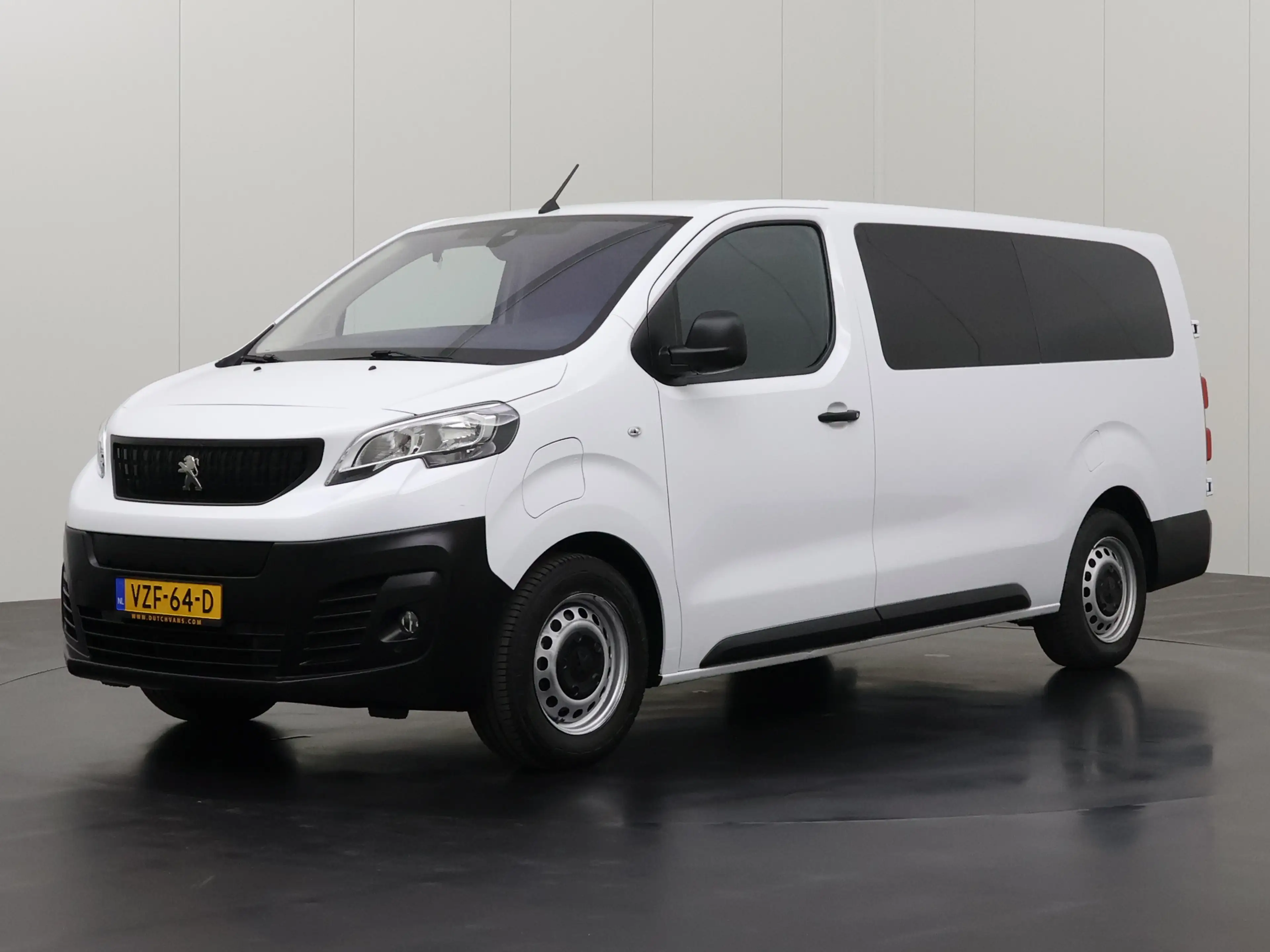 Peugeot e-Expert Extralang 75 kWh | Elektrisch | Multimedia | Airco — photo 7