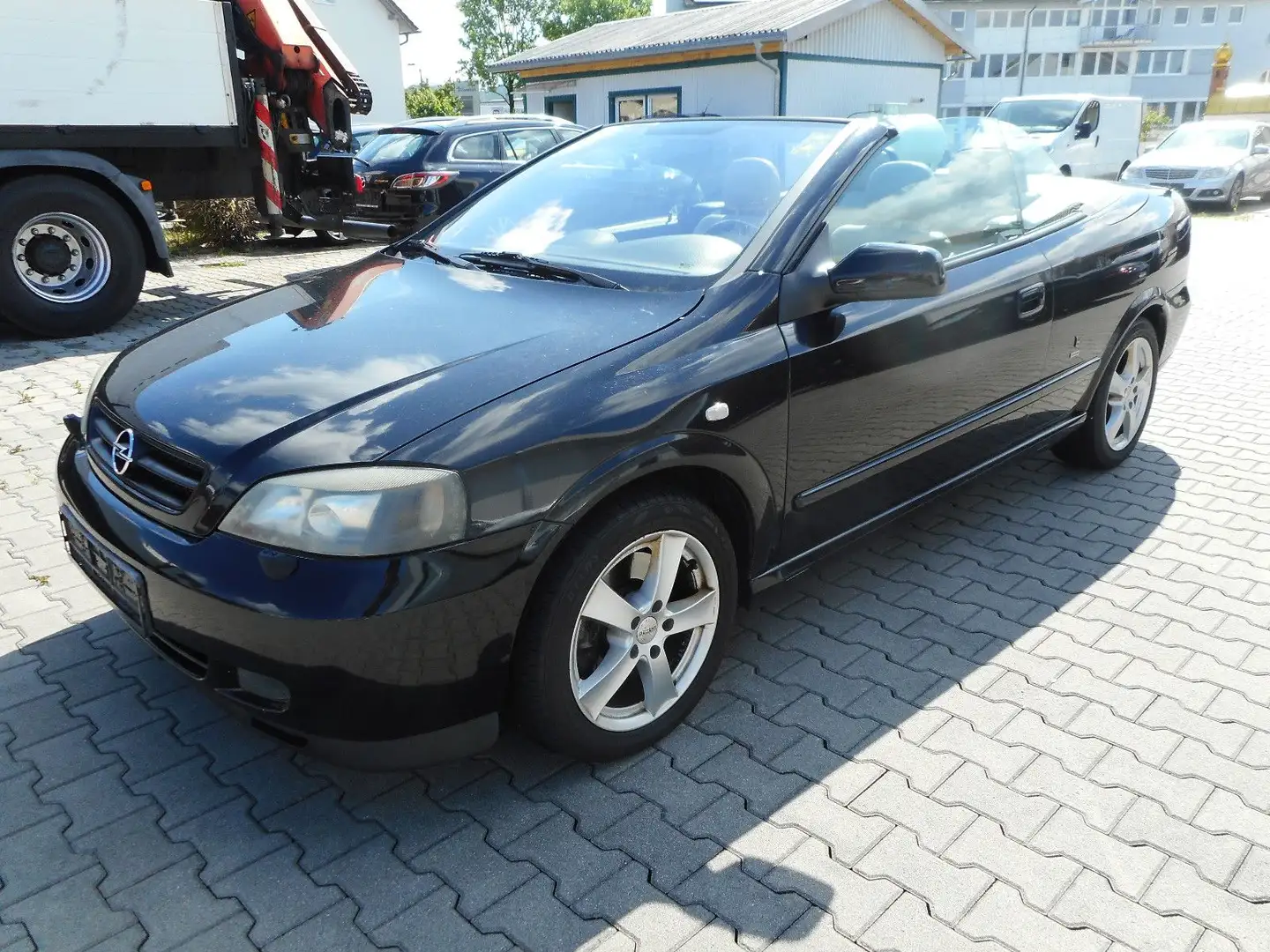 Opel Astra Cabrio 2.0 Turbo Leder Xenon Navi HU 07/25 Noir - 1