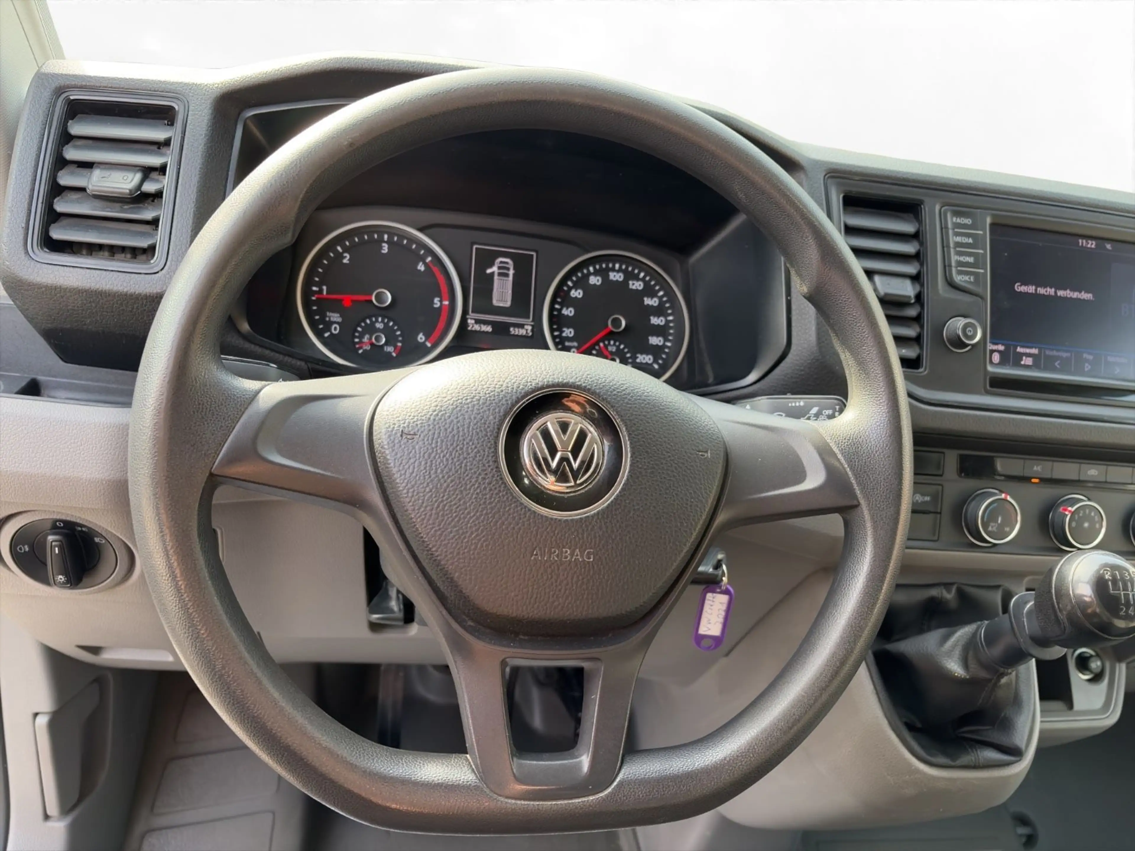 Volkswagen Crafter Kasten 35 lang Hochdach FWD — photo 10