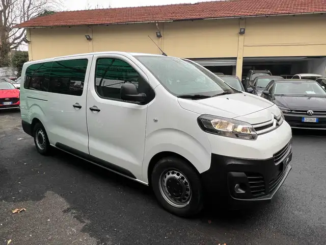 Citroen Jumpy view 3