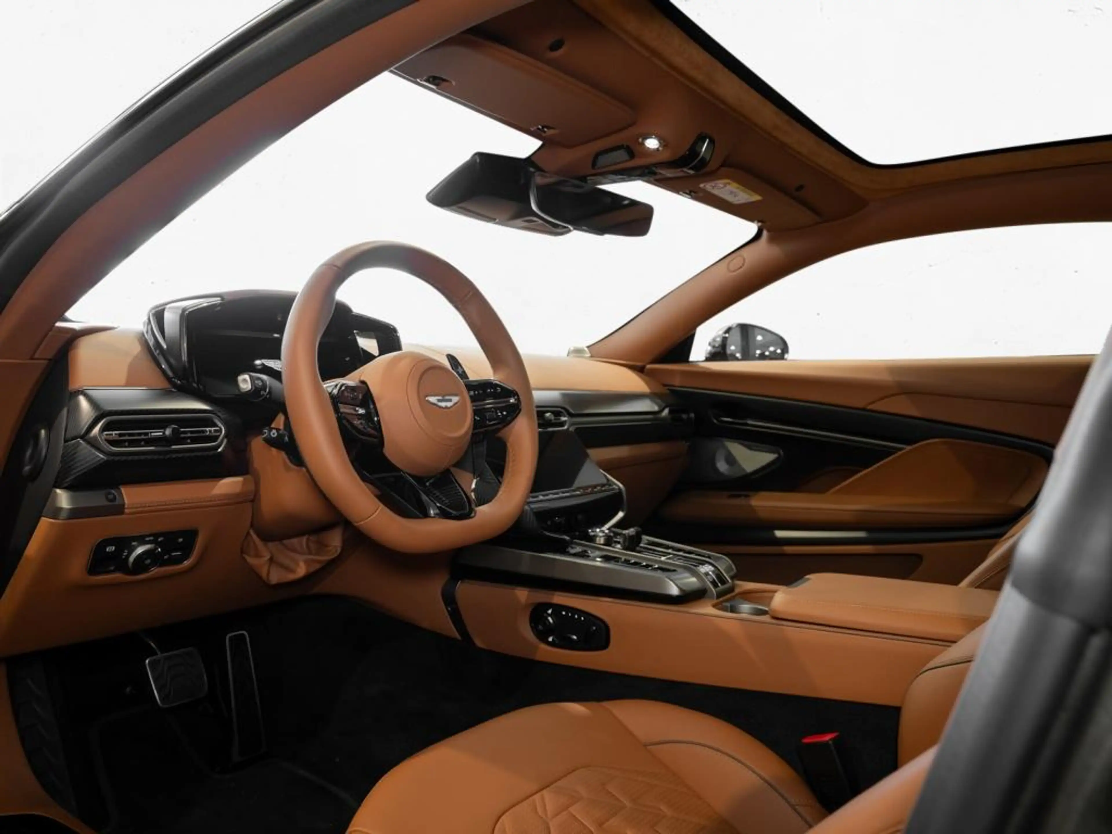 Aston Martin Vanquish Coupe — photo 4