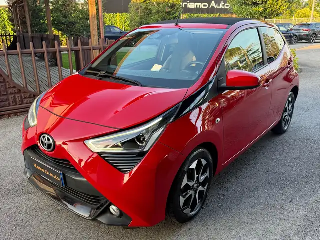 Toyota Aygo x-play **POSS .PACK MEDIA** VED. NOTE