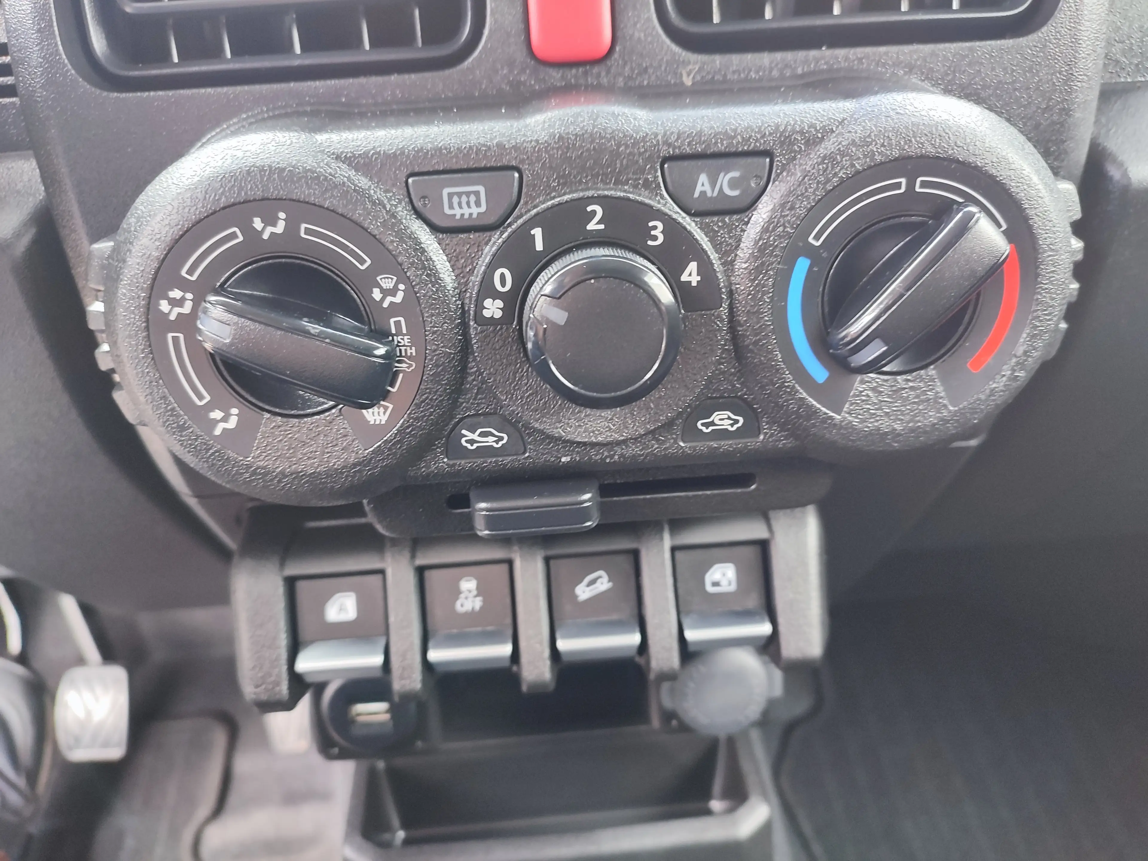 Suzuki Jimny Horizon NFZ Klima/Cam/Navi/Sitzhzg — photo 7