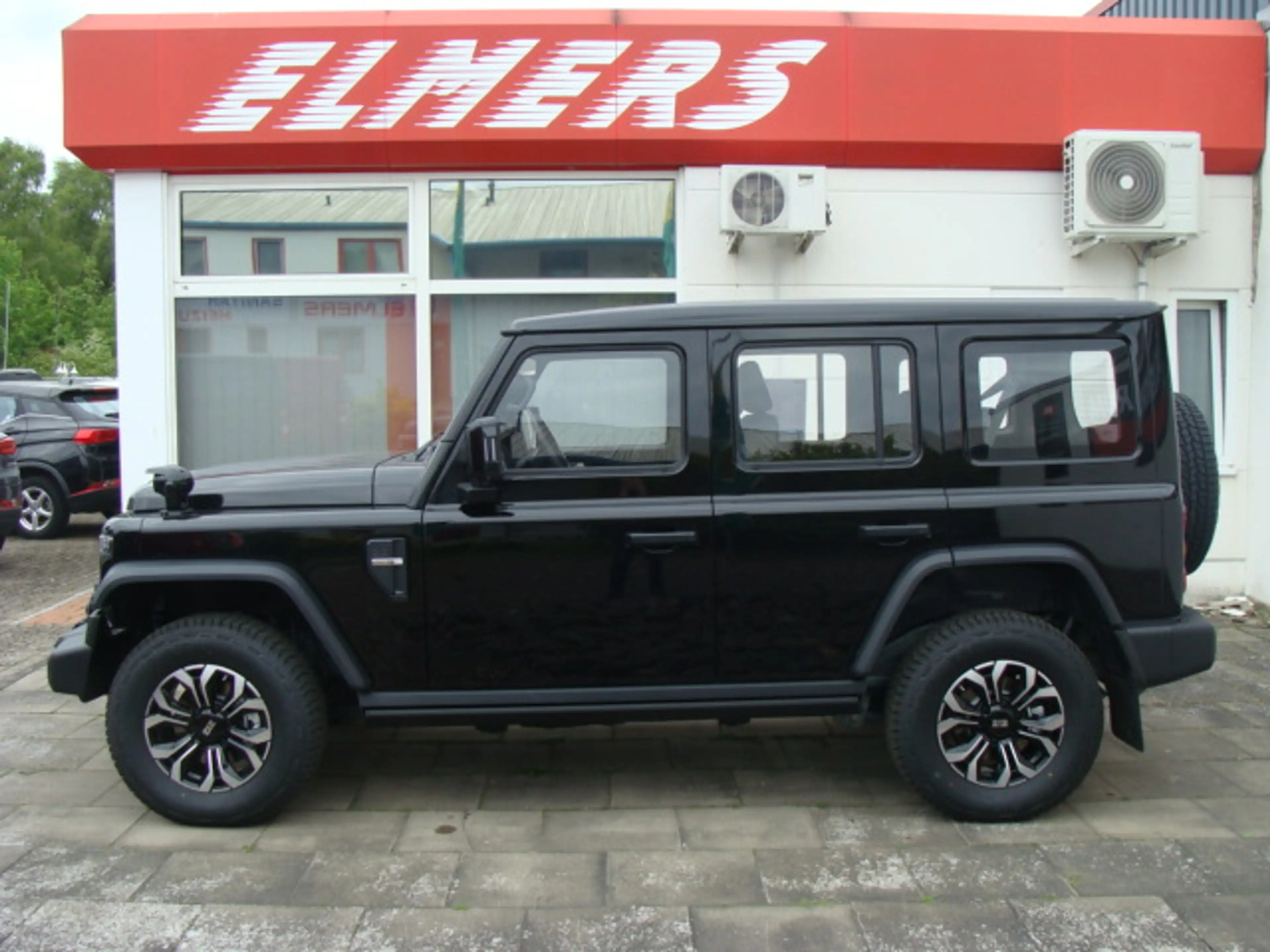 BAW 212 4x4