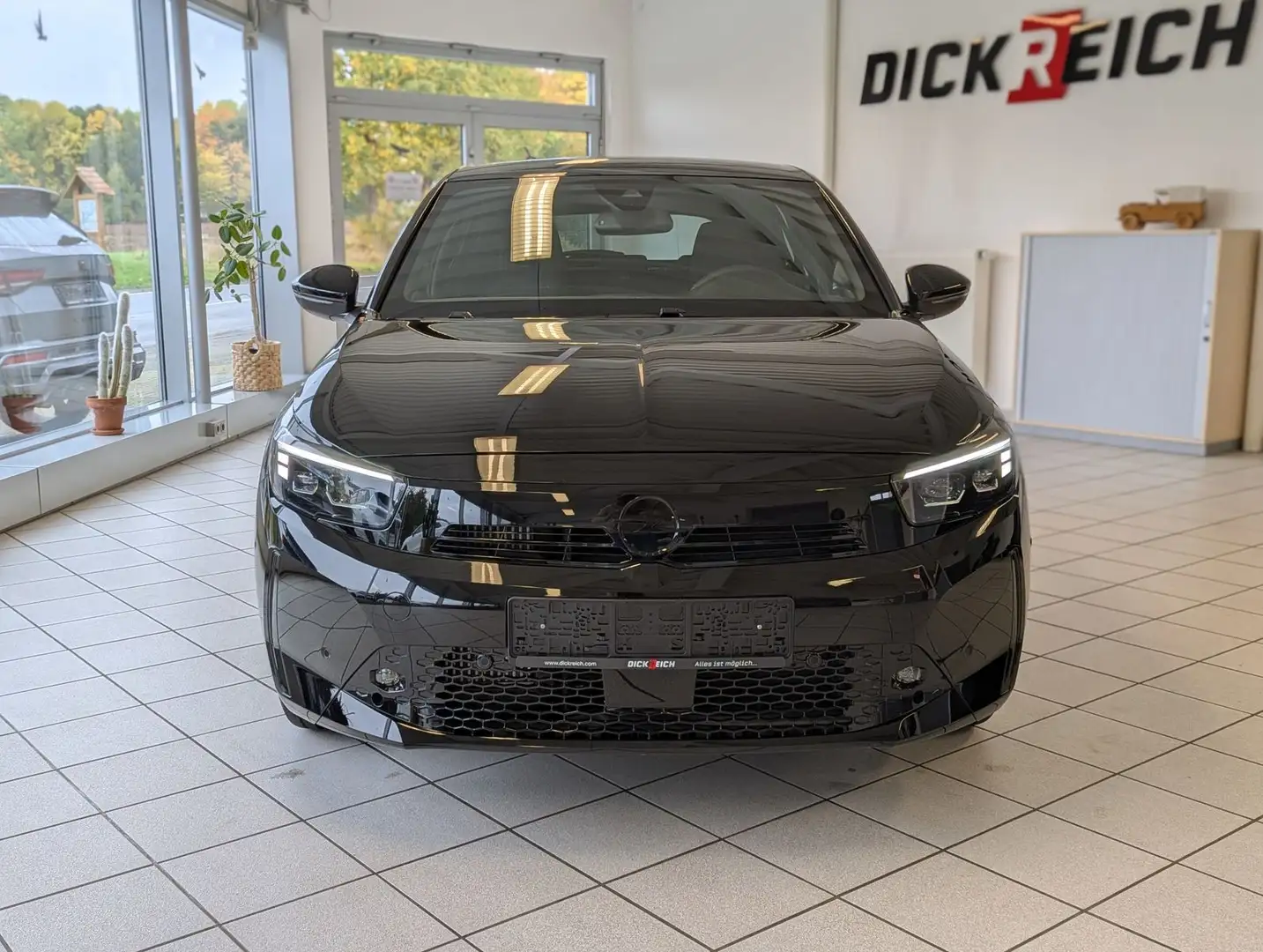 Opel Corsa 1.2 GS IntelliLux Tech1-Komfort-Paket Cam Schwarz - 2