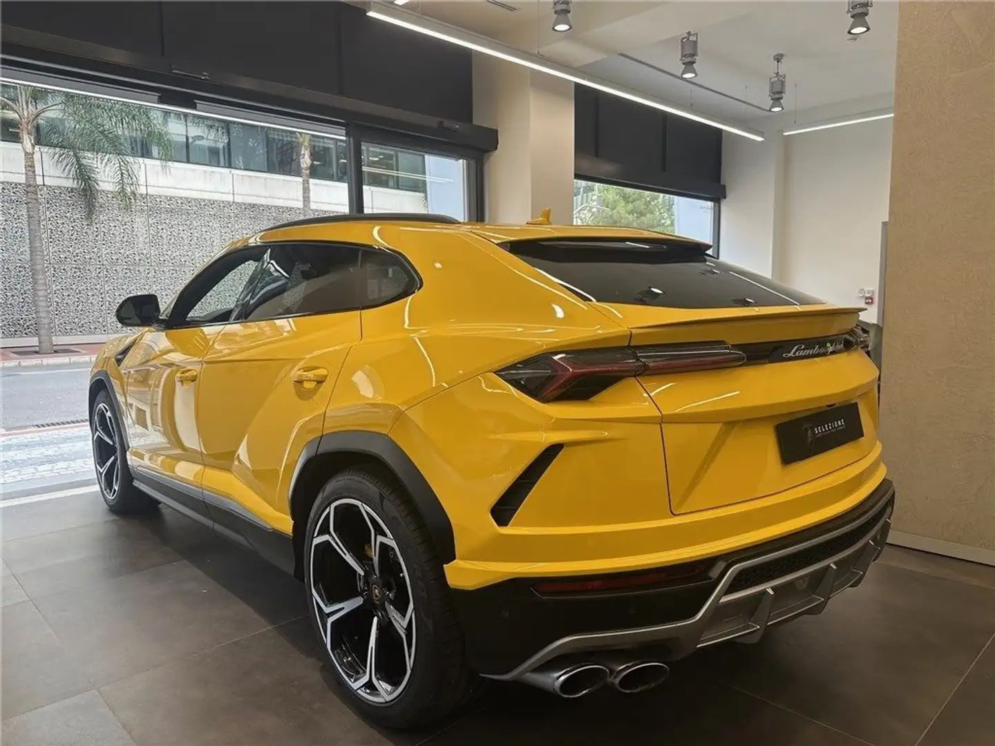 Lamborghini Urus urus 4.0 V8 650 CH BVA8 Or - 2