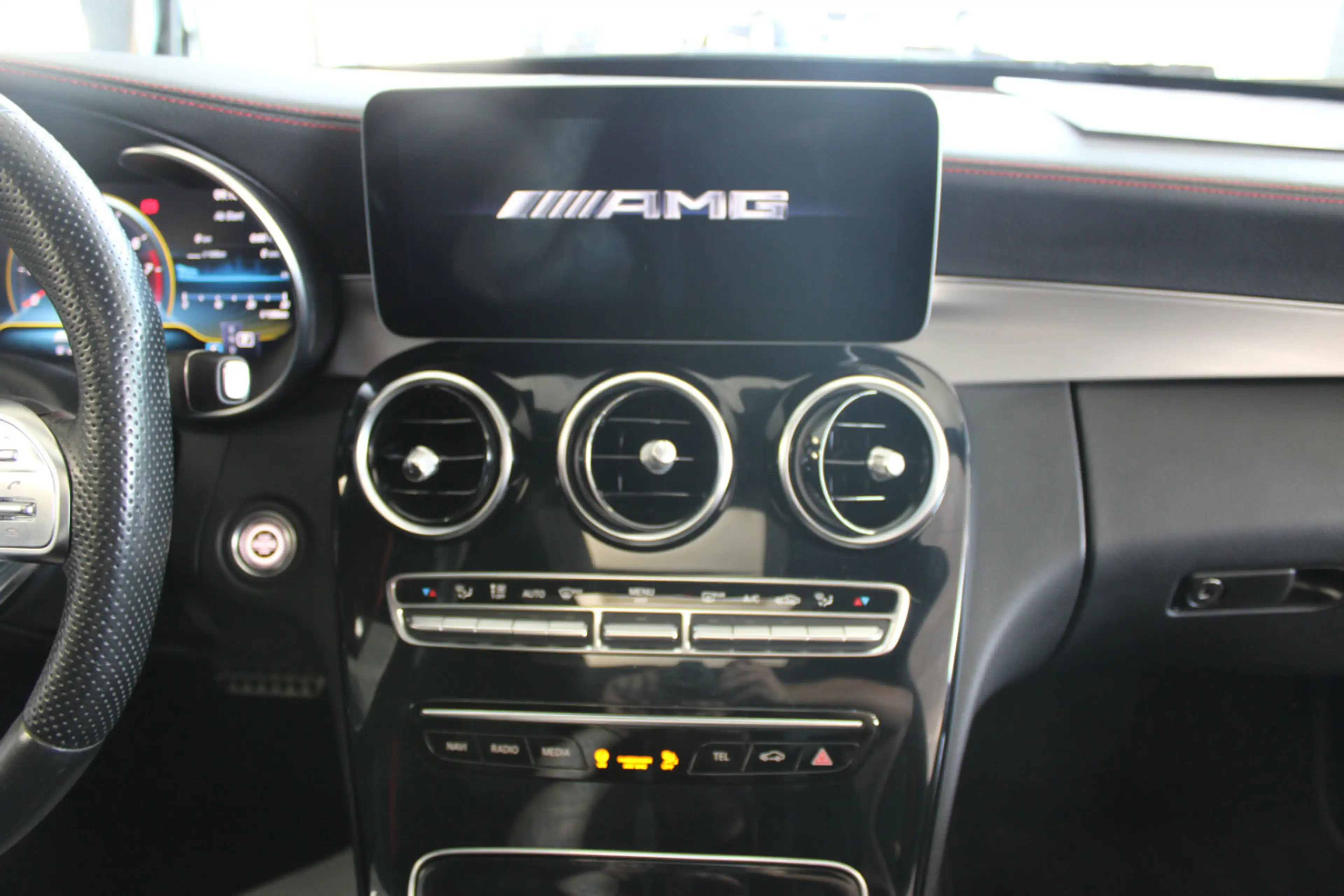 Mercedes-Benz C 43 AMG 4Matic TCT 9G - Schiebedach — photo 11