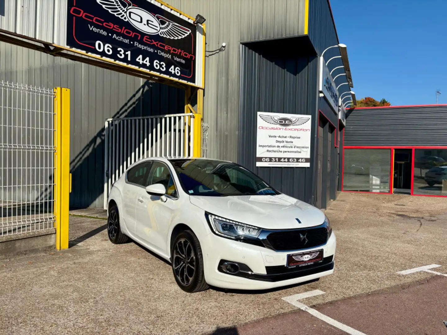 DS Automobiles DS 4 BLUEHDI 120CH SO CHIC S\u0026S Blanc - 1