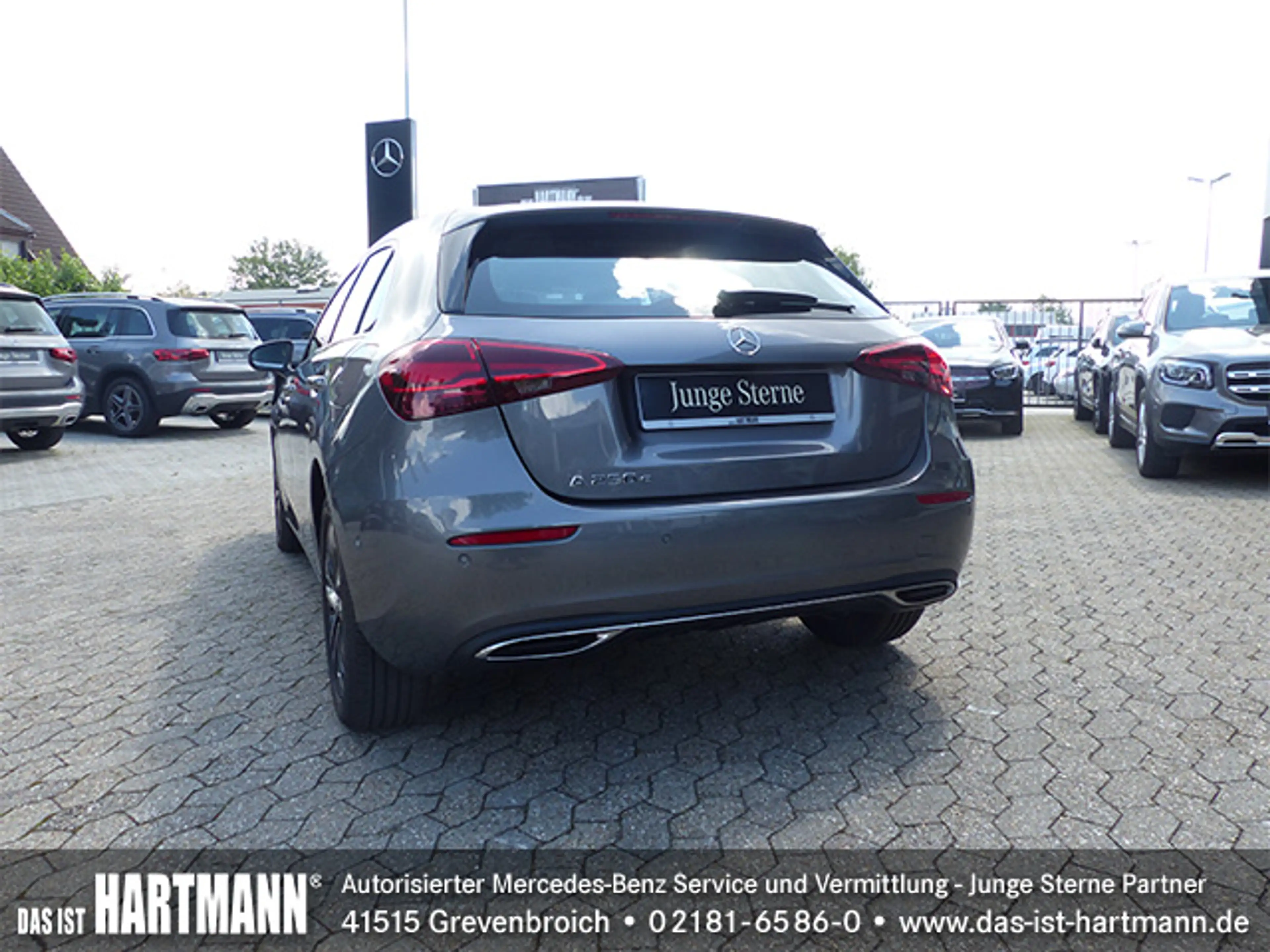 Mercedes-Benz A 250 e PROGRESSIVE+AHK+MBUX+RF-KAM+CARPLAY+LED — photo 3