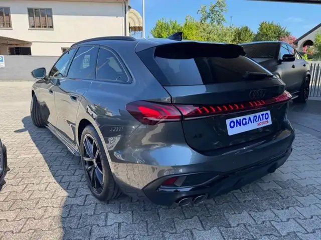 Audi A5 view 7