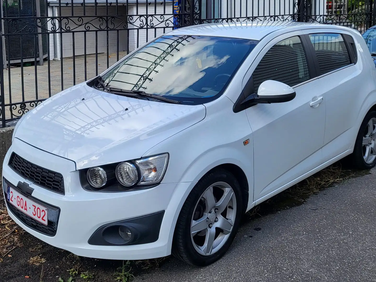 Chevrolet Aveo Aveo hatchback 1.6i LTZ Wit - 1