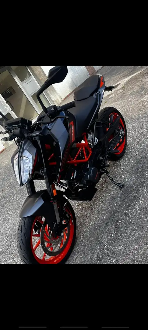 KTM 125 Duke Nero - 2