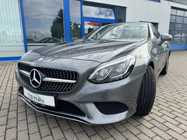 Mercedes-Benz SLC 200