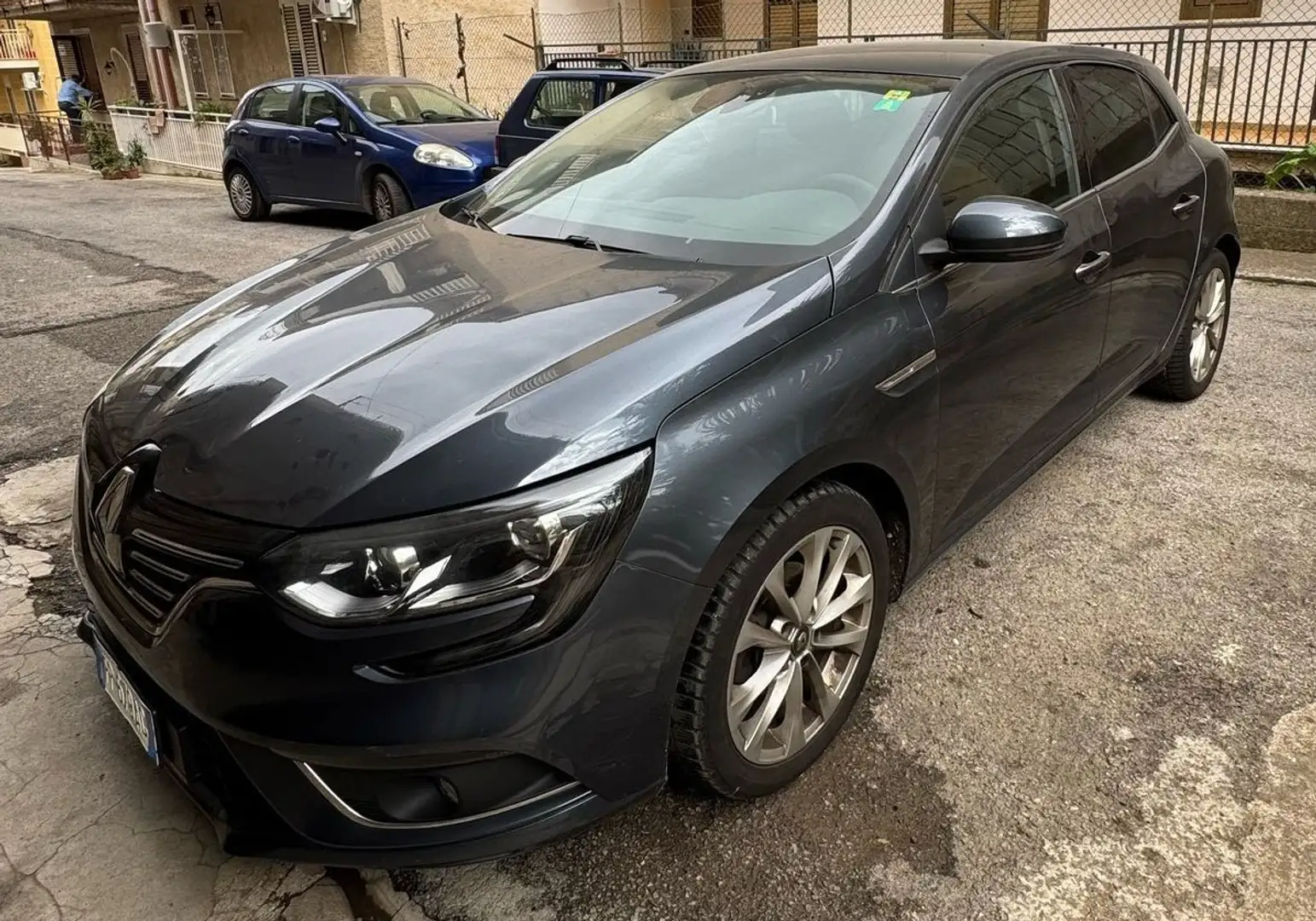Renault Megane 1.5 dci energy Intens 110cv my18 - 1