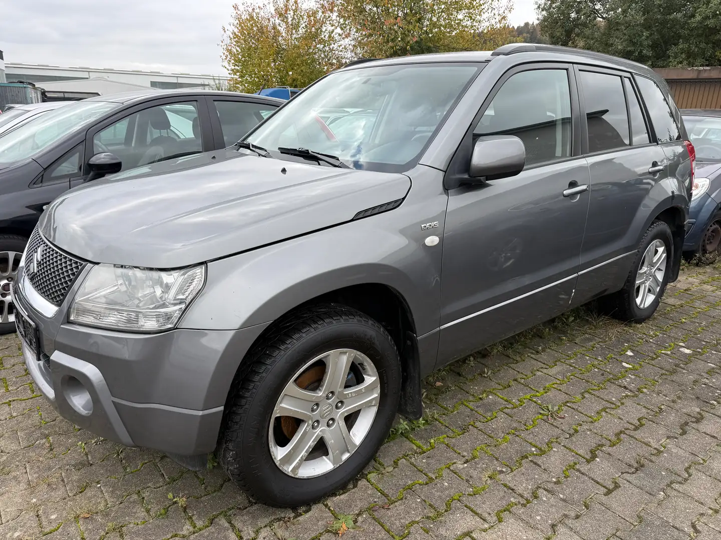 Suzuki Grand Vitara 1.9 DDIS X 30 (5-trg.) Gris - 1