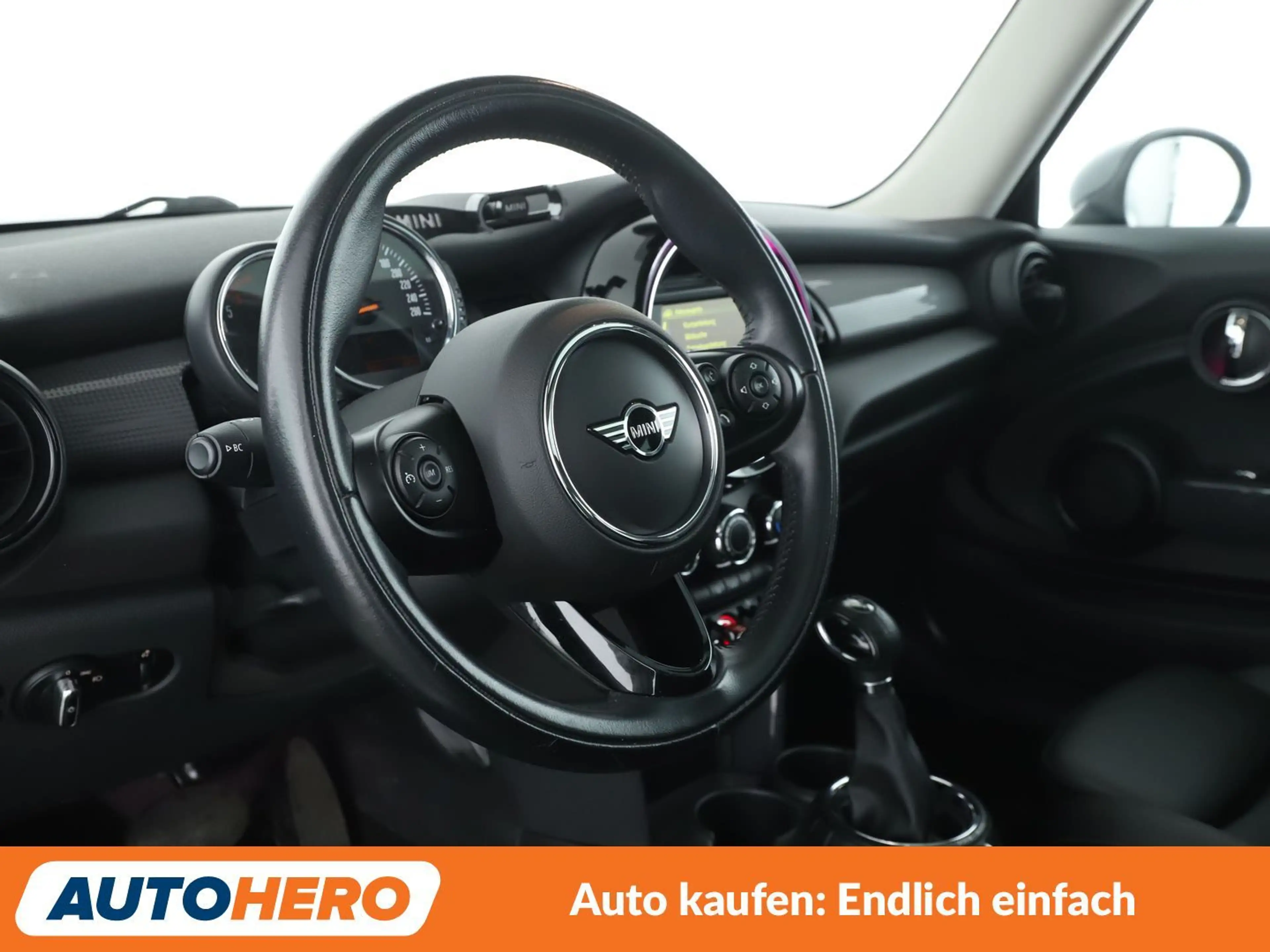 MINI Cooper D Cooper D Aut.*LED*PANO*TEMPO*PDC*SHZ* — photo 11