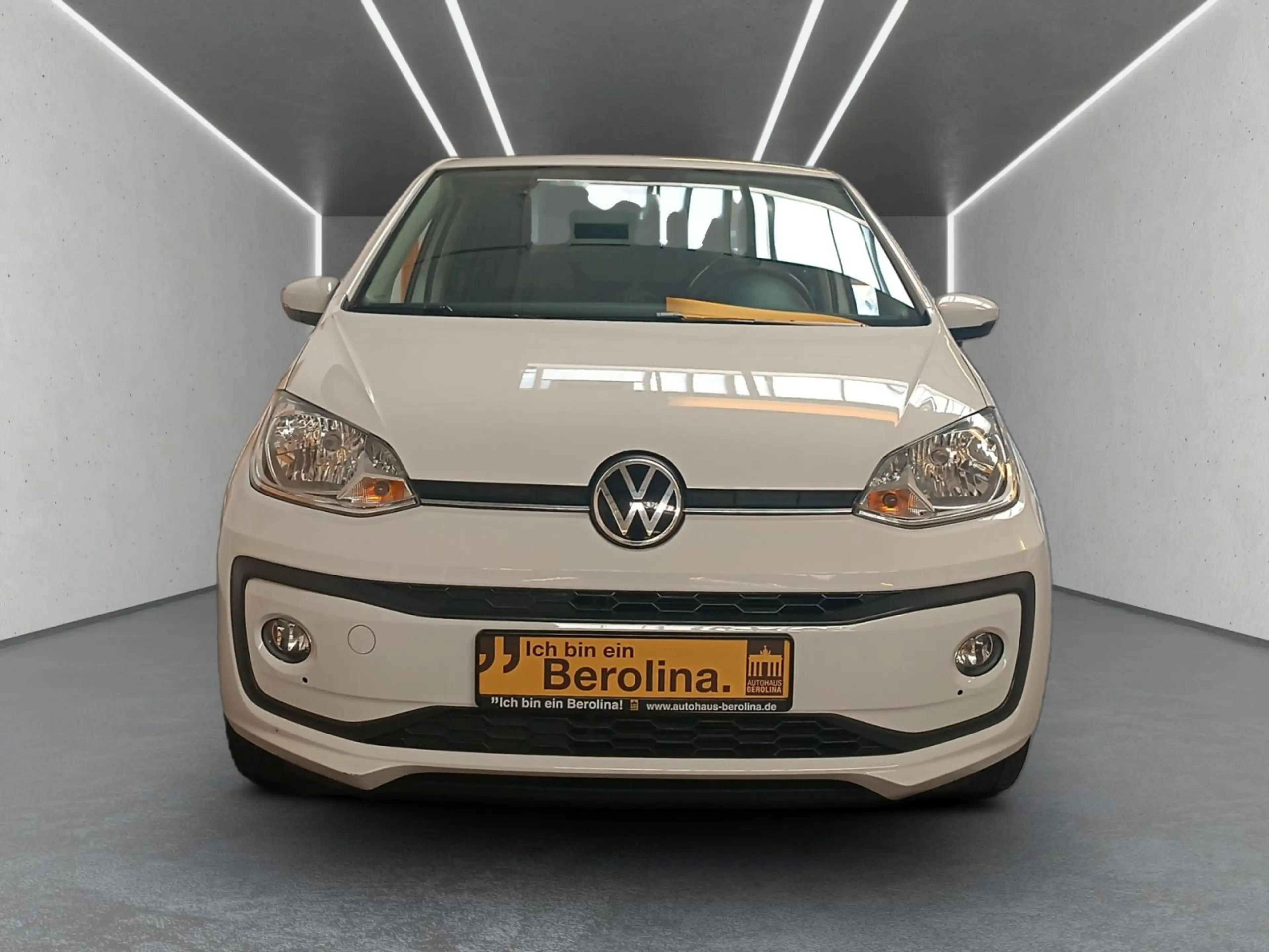 Volkswagen up! 1.0 move up! *GRA*R-CAM*PDC*SHZ* — photo 6