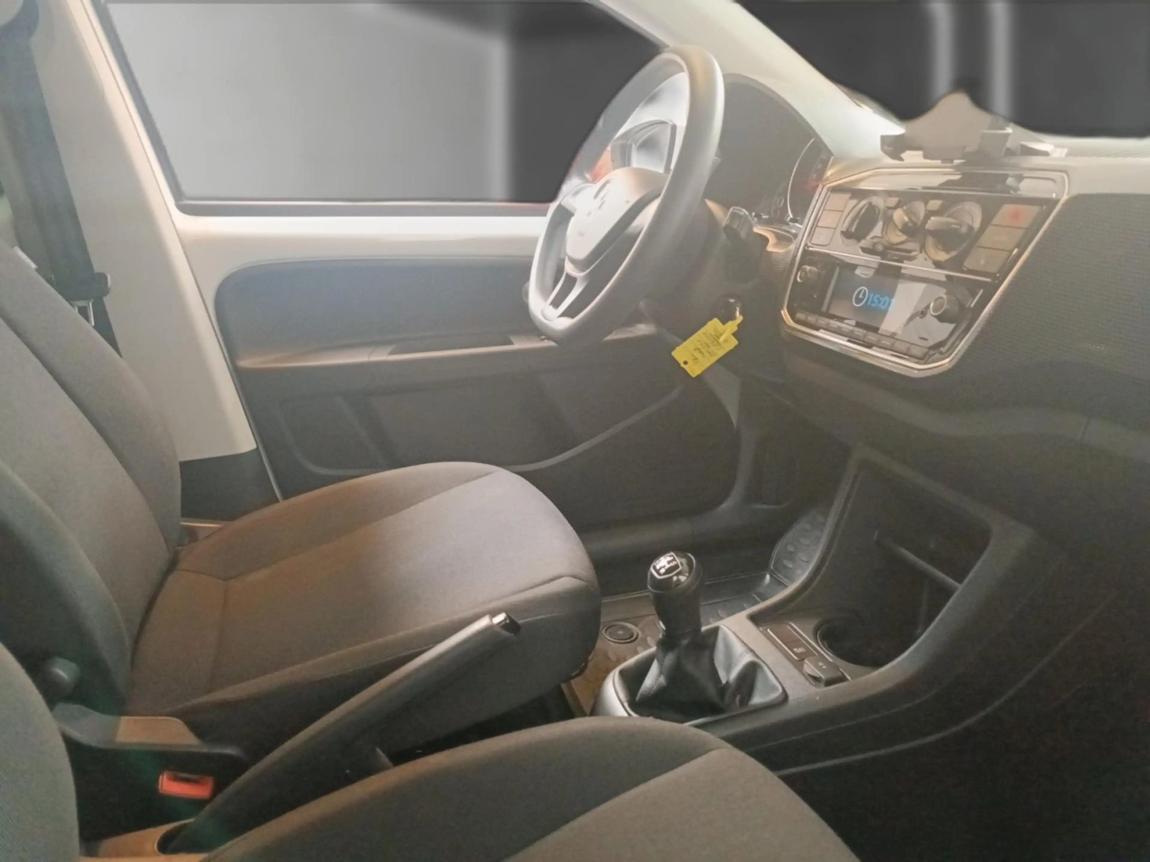 Volkswagen up! 1.0 move up! *GRA*R-CAM*PDC*SHZ* — photo 22