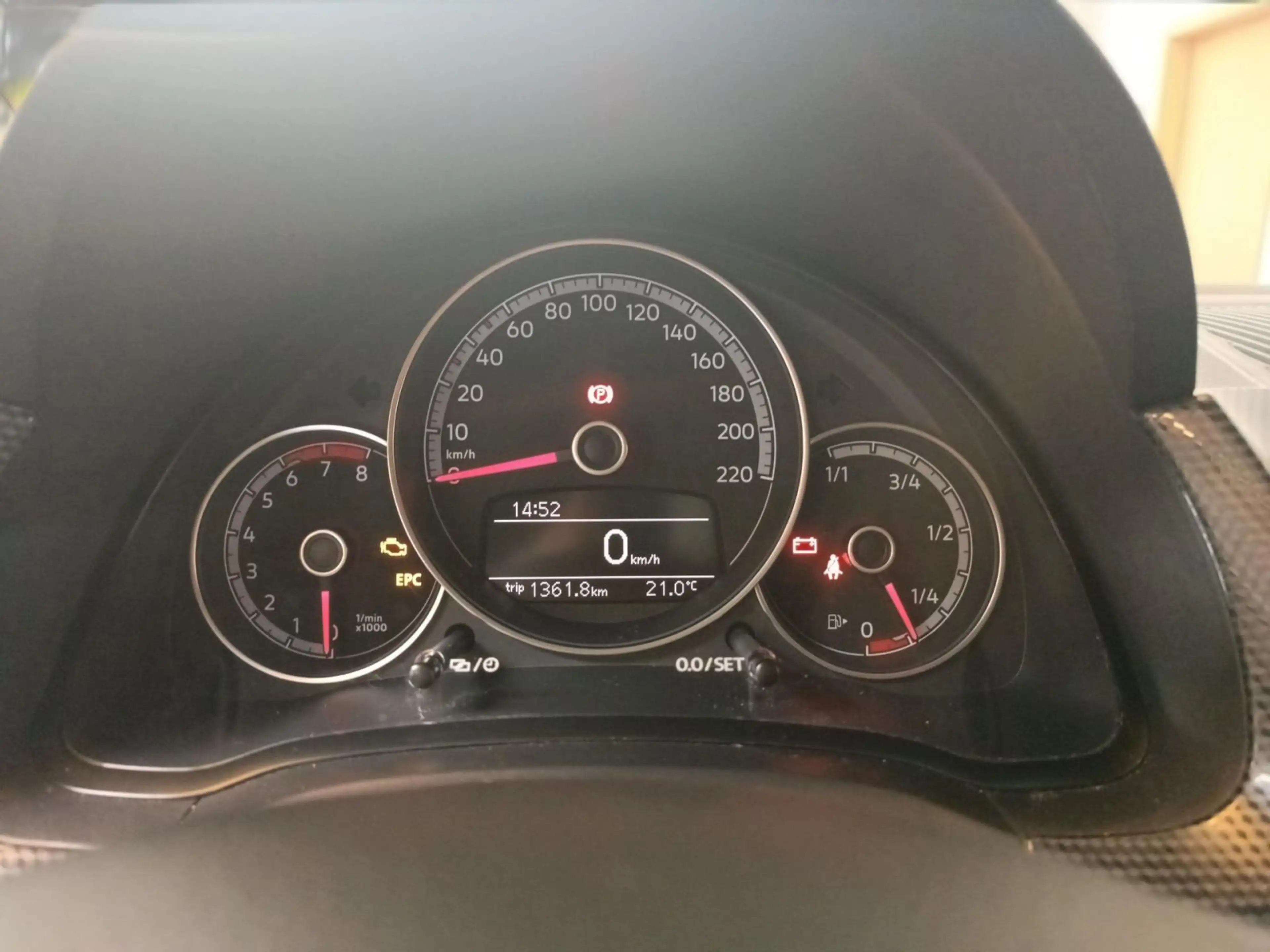 Volkswagen up! 1.0 move up! *GRA*R-CAM*PDC*SHZ* — photo 16