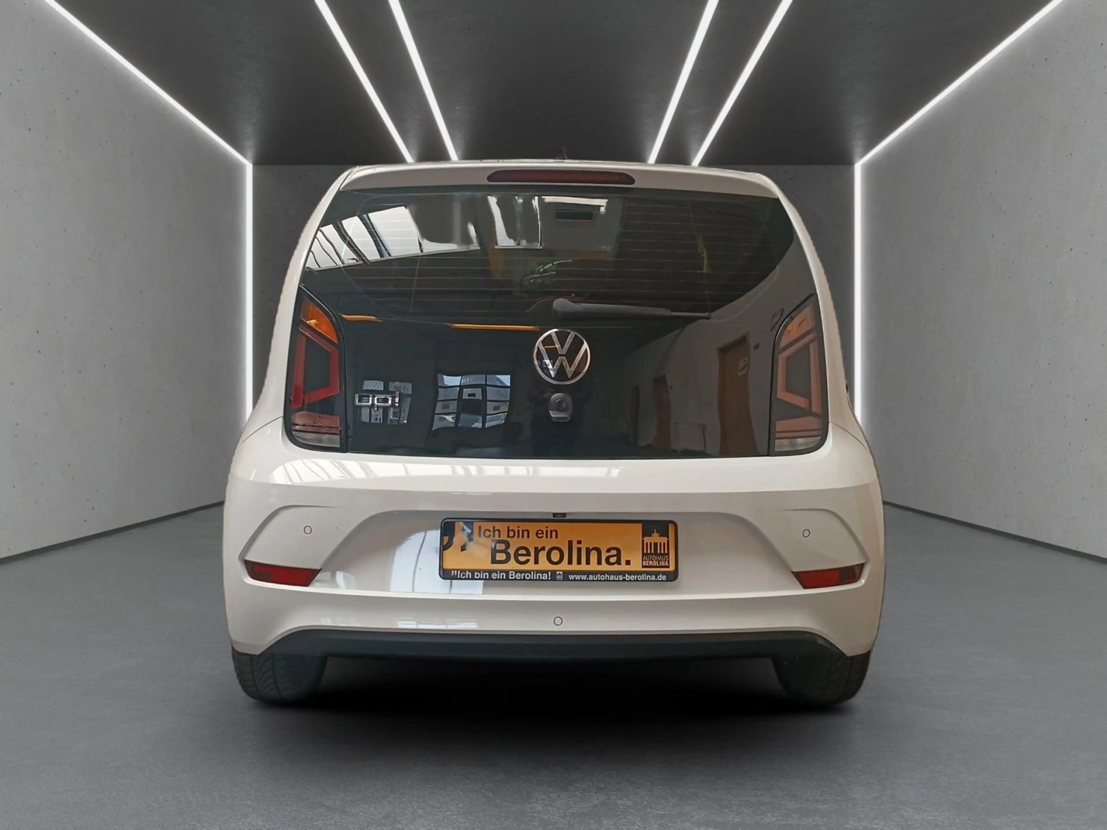 Volkswagen up! 1.0 move up! *GRA*R-CAM*PDC*SHZ* — photo 7