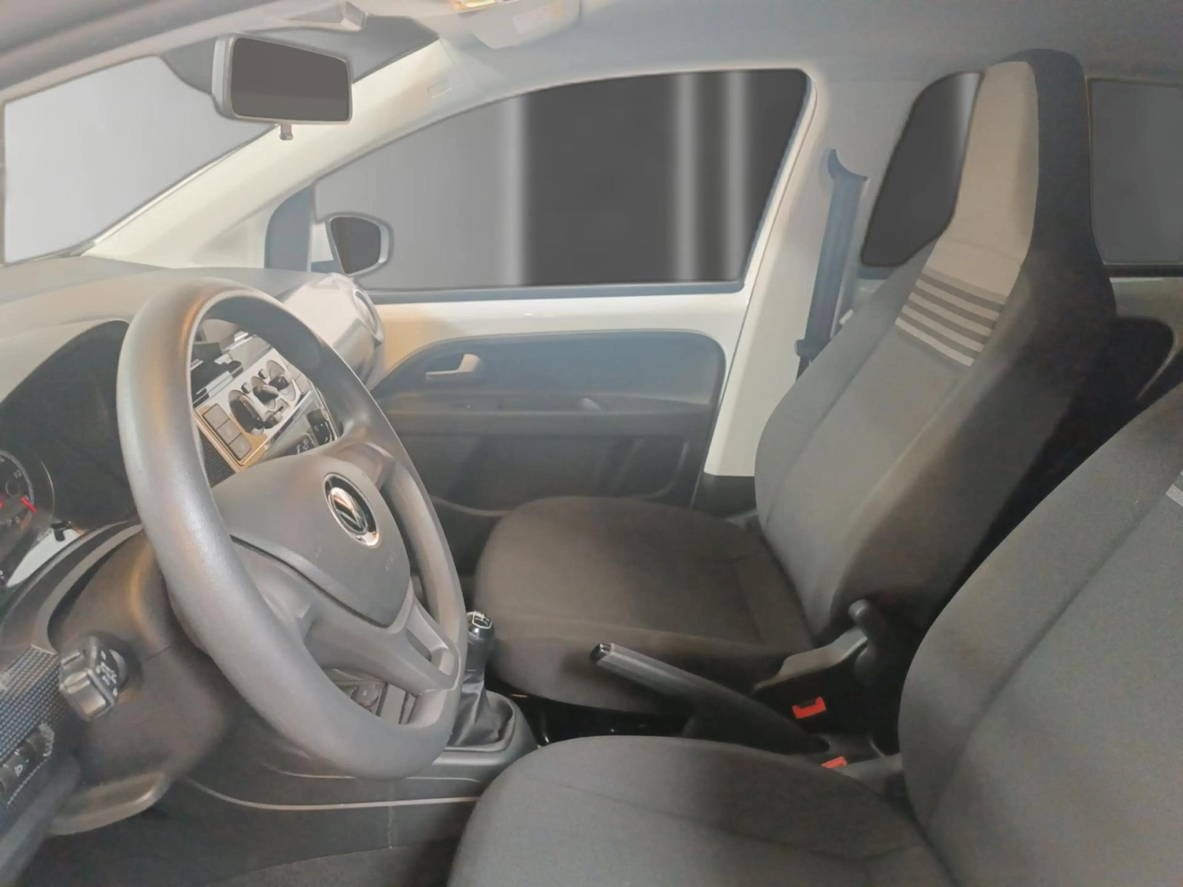 Volkswagen up! 1.0 move up! *GRA*R-CAM*PDC*SHZ* — photo 11