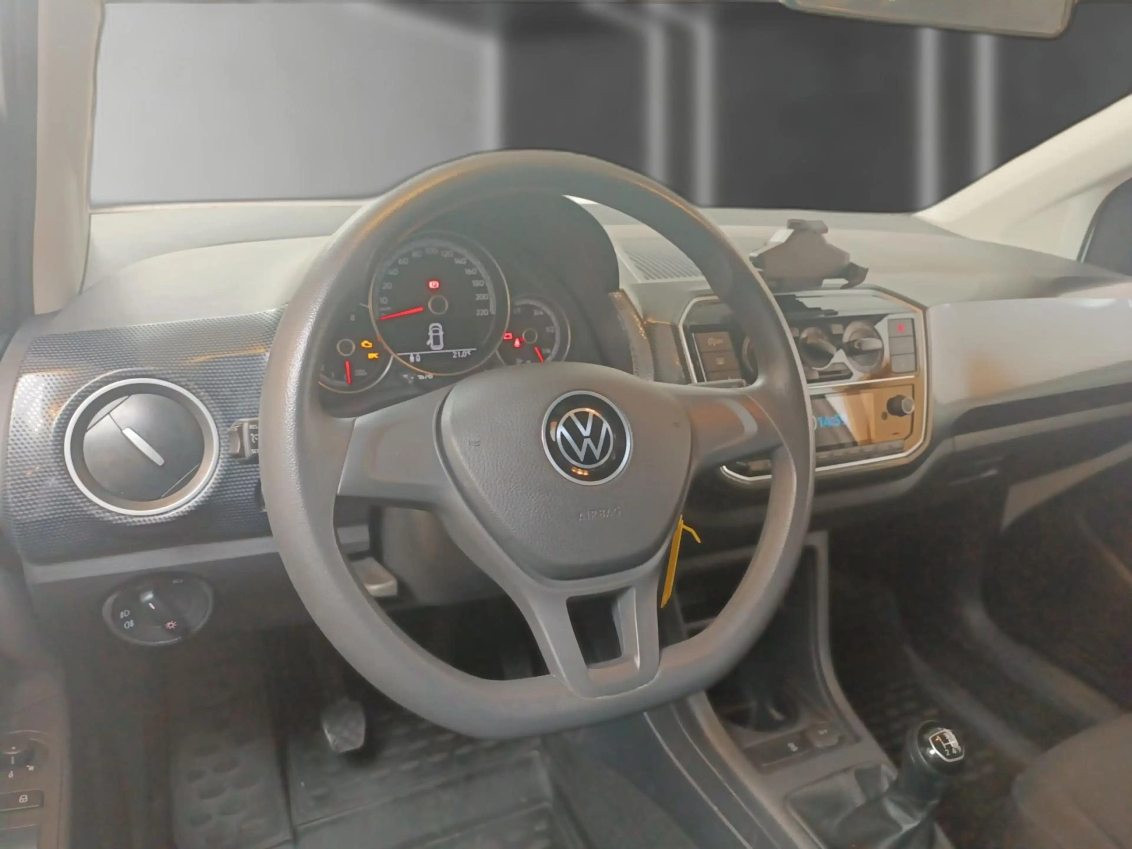 Volkswagen up! 1.0 move up! *GRA*R-CAM*PDC*SHZ* — photo 12