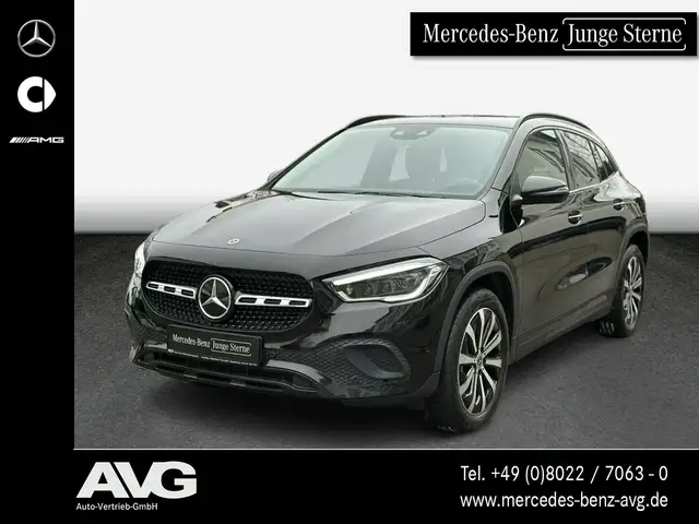 Mercedes-Benz GLA 220 GLA 220 d 4M NAVI PLUS|RFK|MBEAM|NIGHT|19"|AHK LED