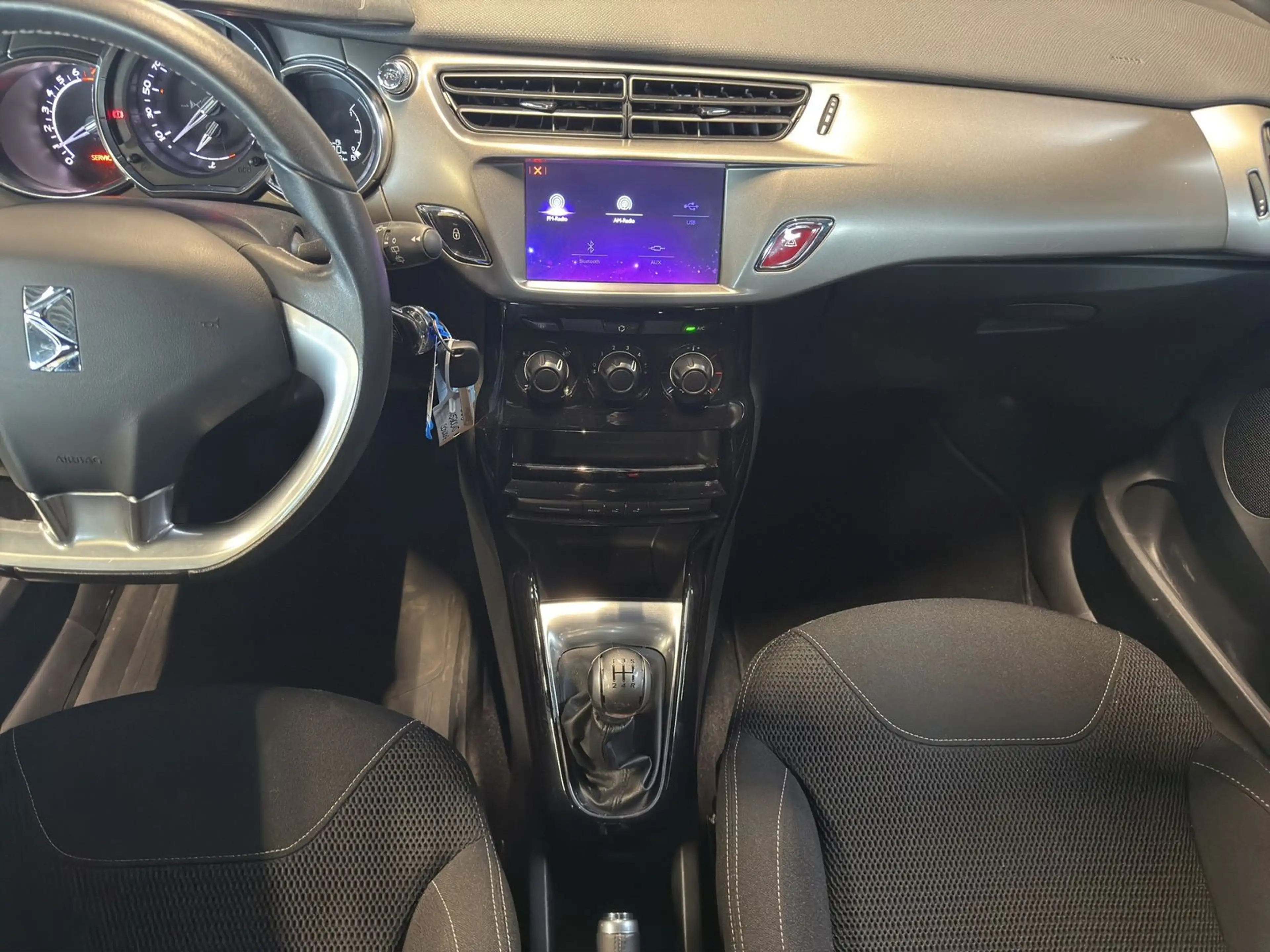 DS Automobiles DS 3 So Chic DS Connect/17Zoll/Tempomat/Farbdispl — photo 14