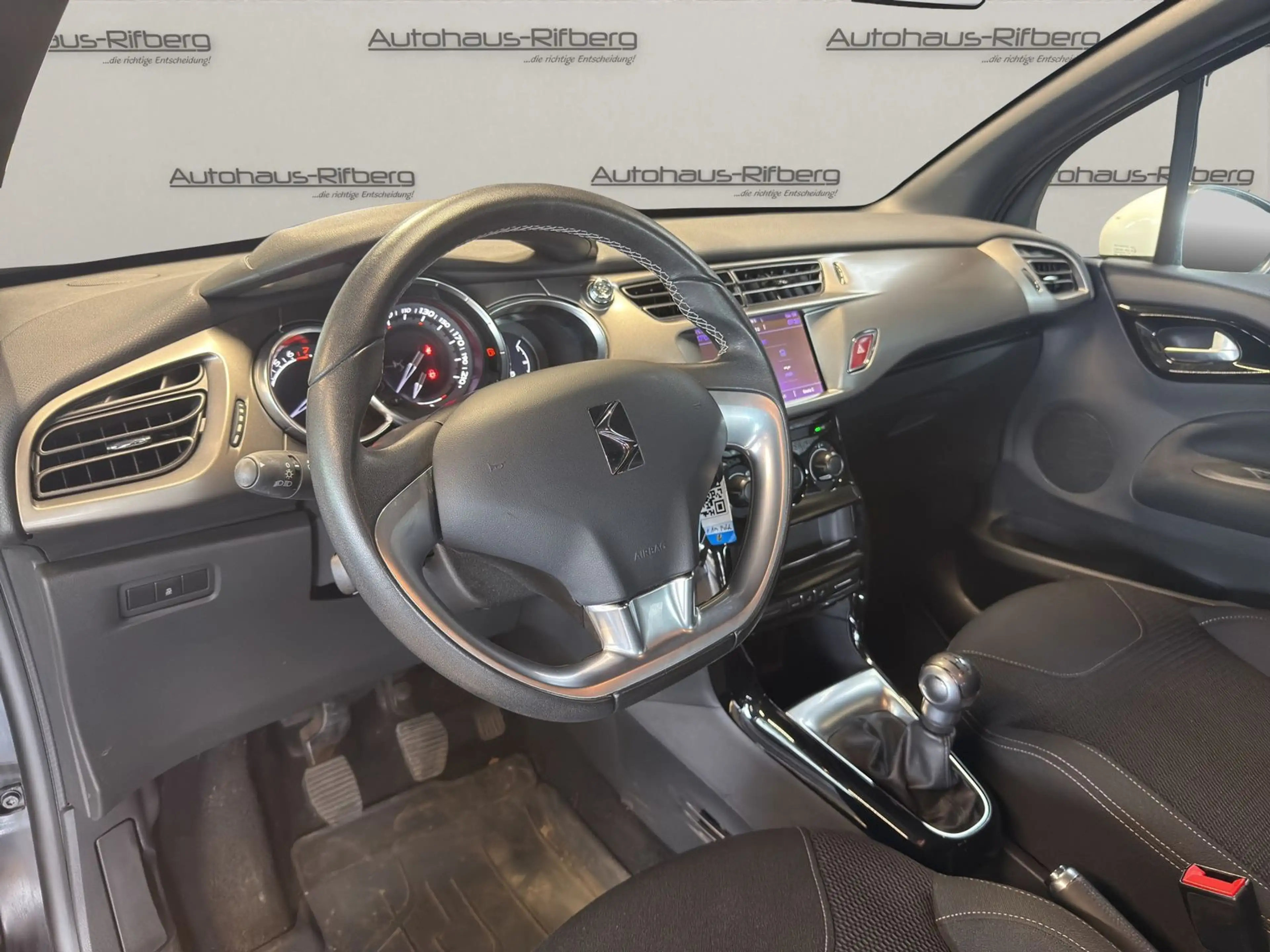 DS Automobiles DS 3 So Chic DS Connect/17Zoll/Tempomat/Farbdispl — photo 8