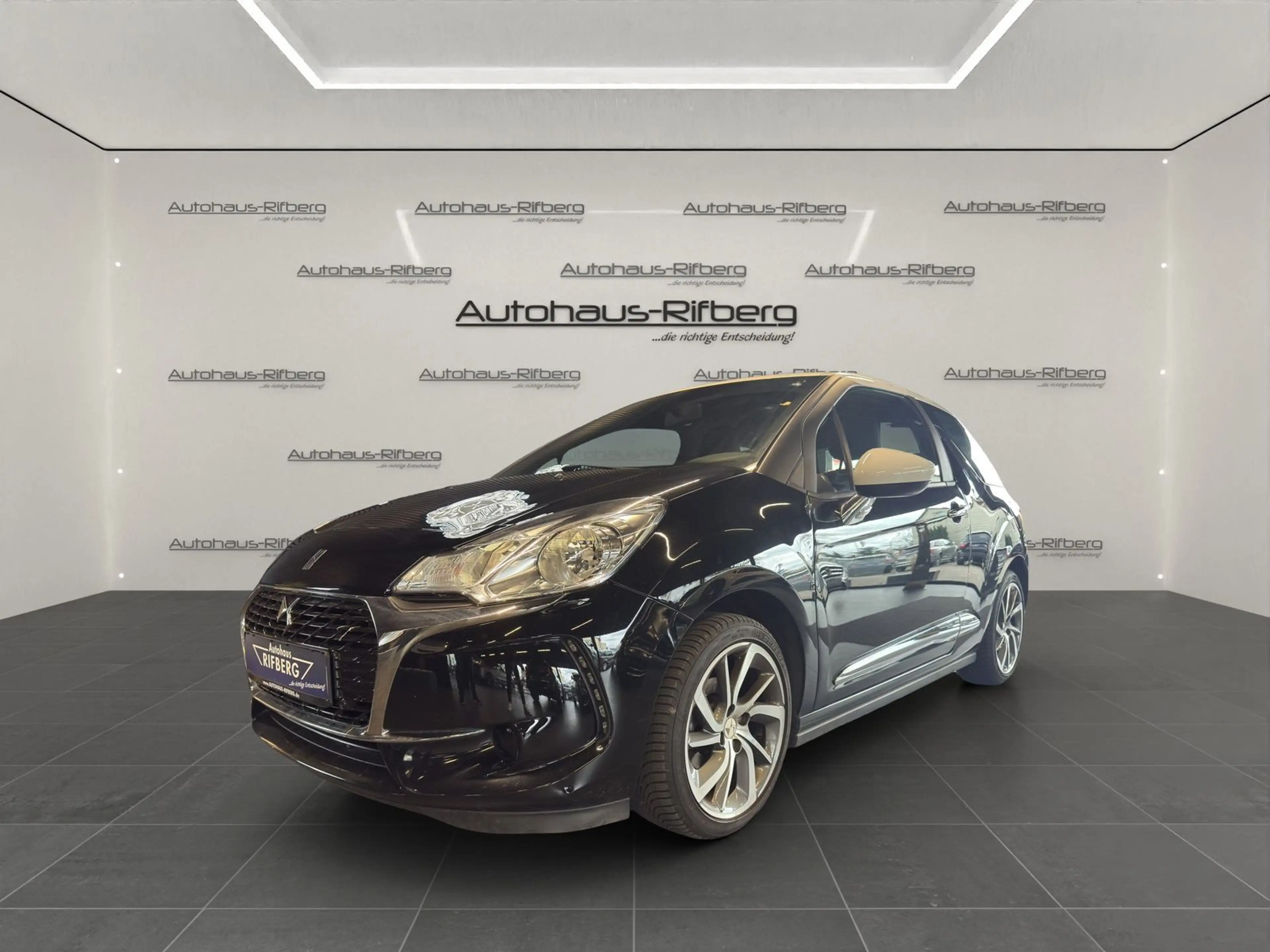 DS Automobiles DS 3 So Chic DS Connect/17Zoll/Tempomat/Farbdispl