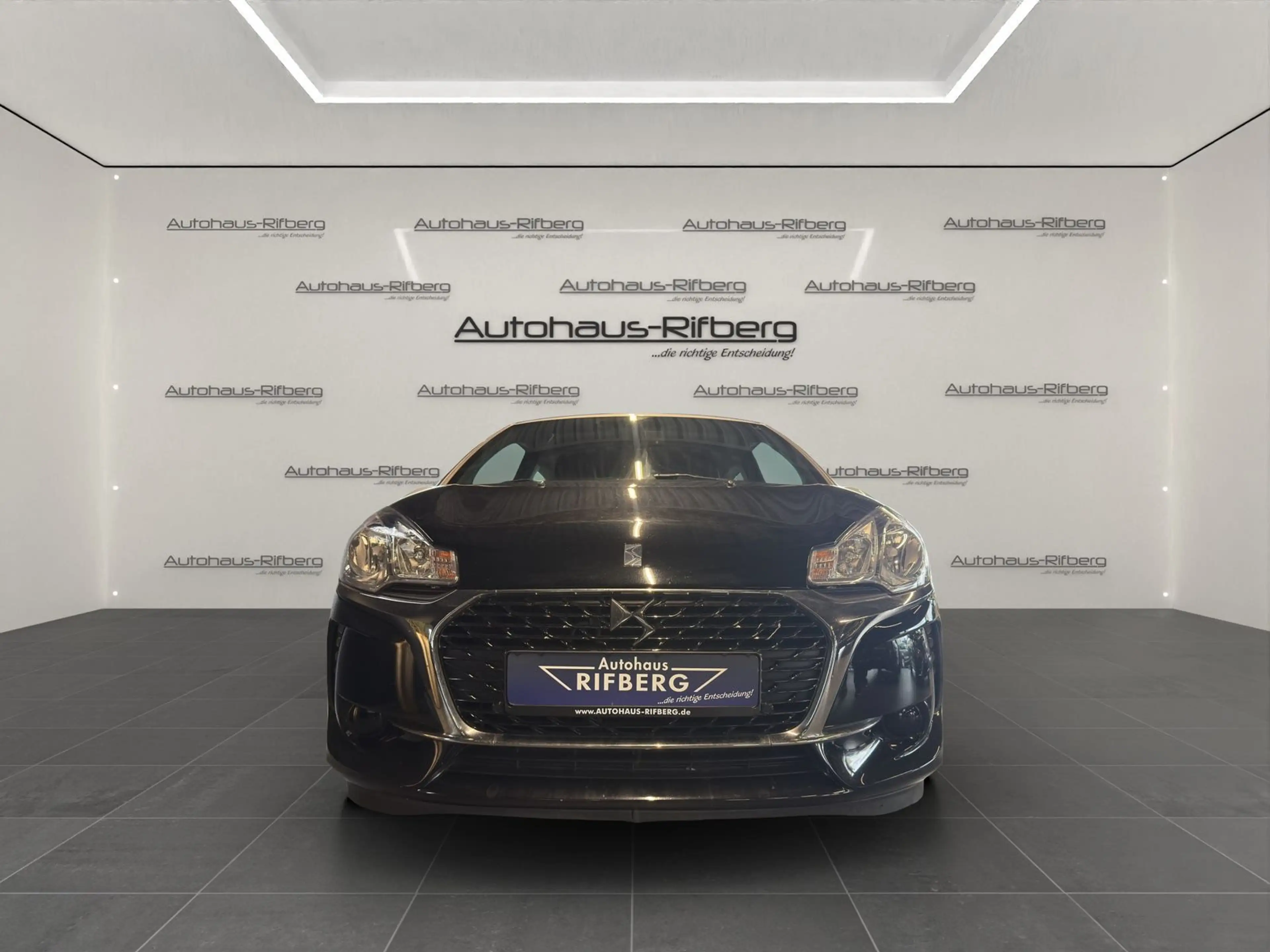 DS Automobiles DS 3 So Chic DS Connect/17Zoll/Tempomat/Farbdispl — photo 2